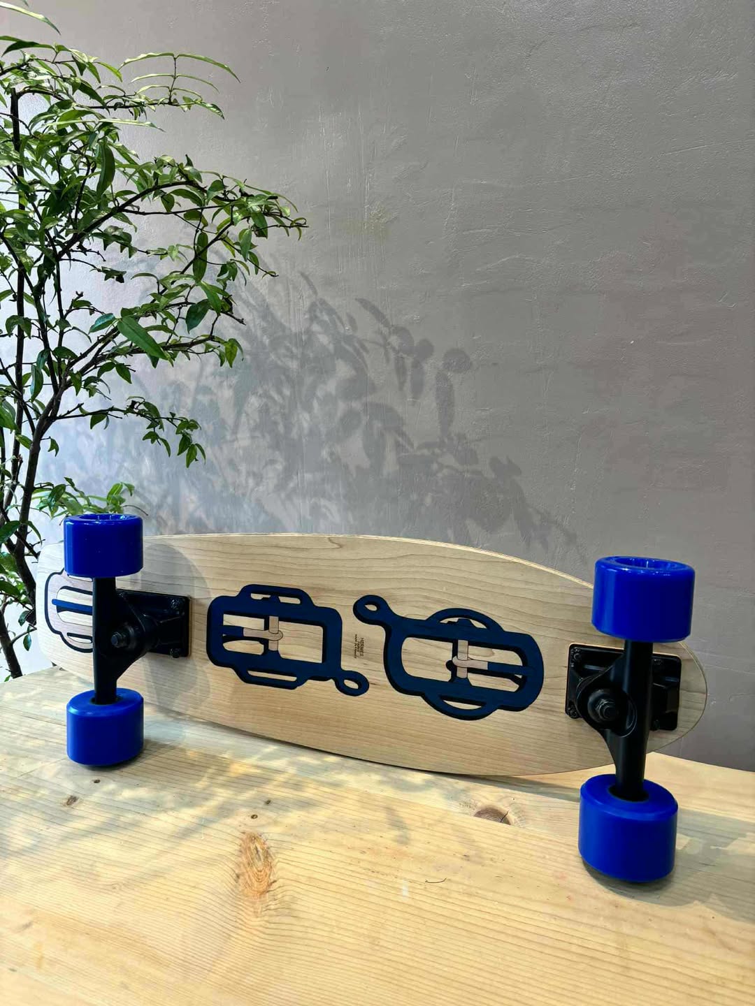 Hermes Maple Wood Bouclaries Modernes Skateboard