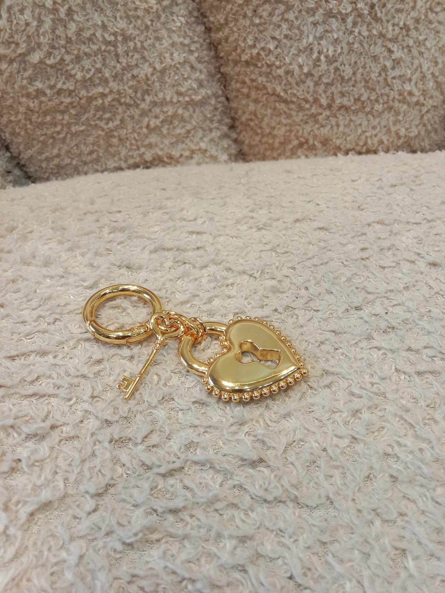 Voneworld Official Heart Lock 3D Bag Charm