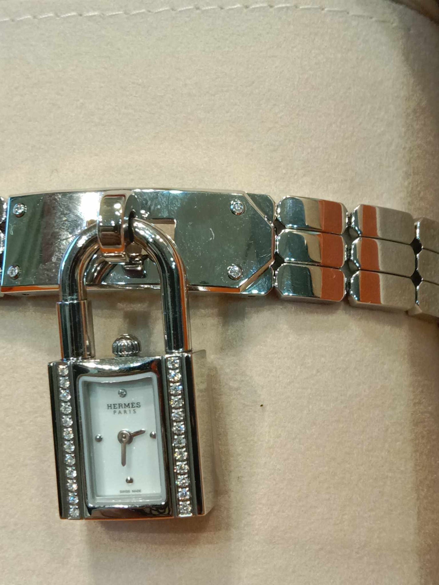 Hermes Stainless Steel Diamond 16mm Kelly Quartz Watch