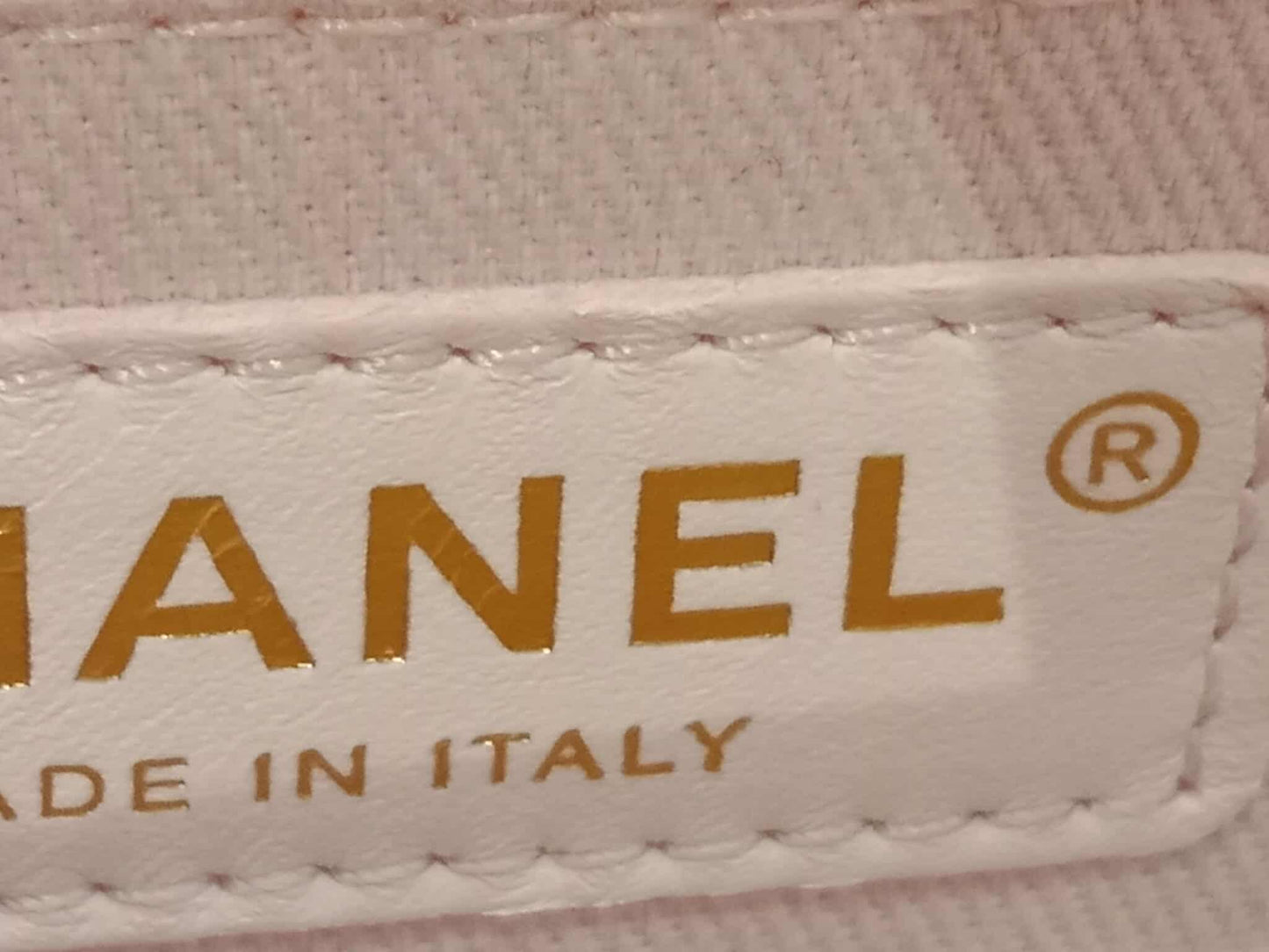 Chanel Business Affinity Light Pink Caviar Medium Microchipped
