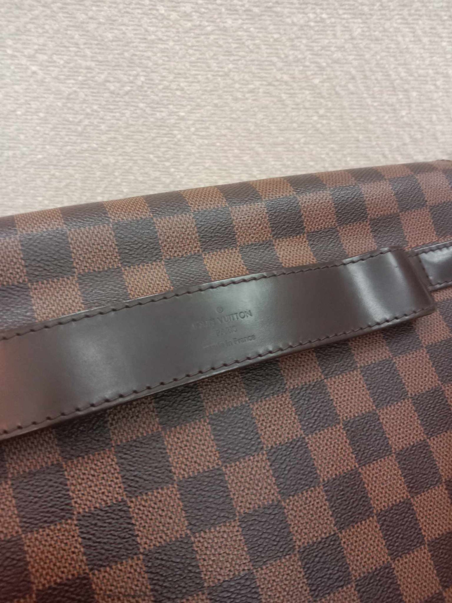 Louis Vuitton Shelton Damier Ebene MM