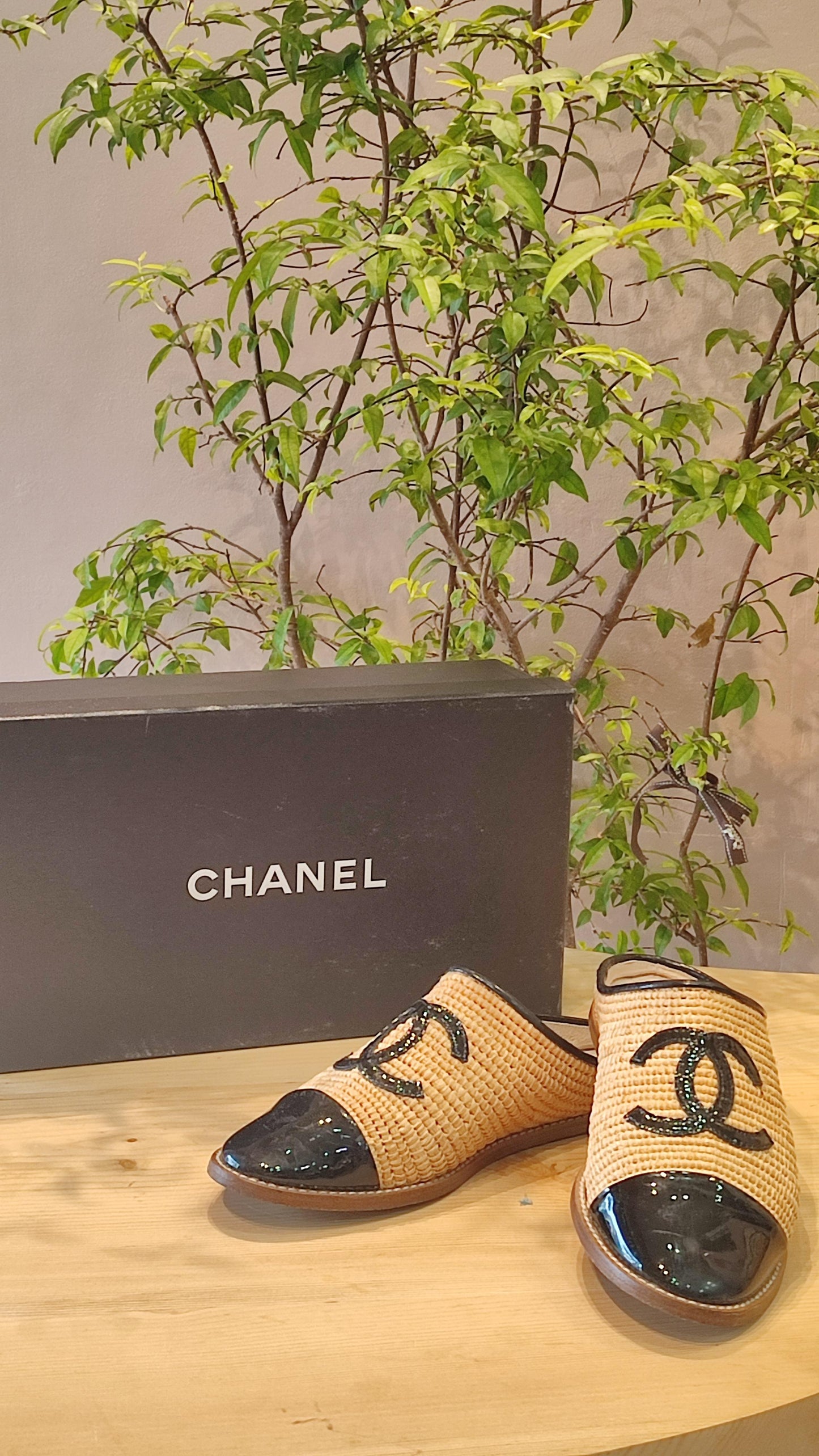 Chanel Coco Mark Raffia Espadrille Mules Size 36