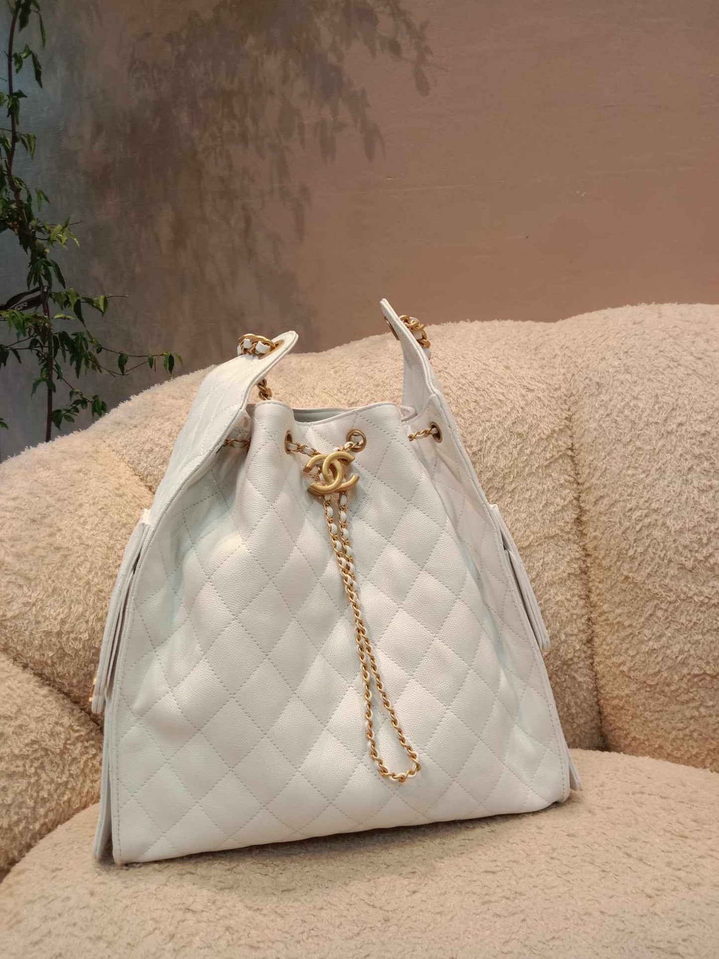 Chanel 25 Medium Hobo Bag Caviar White Microchipped Brandnew