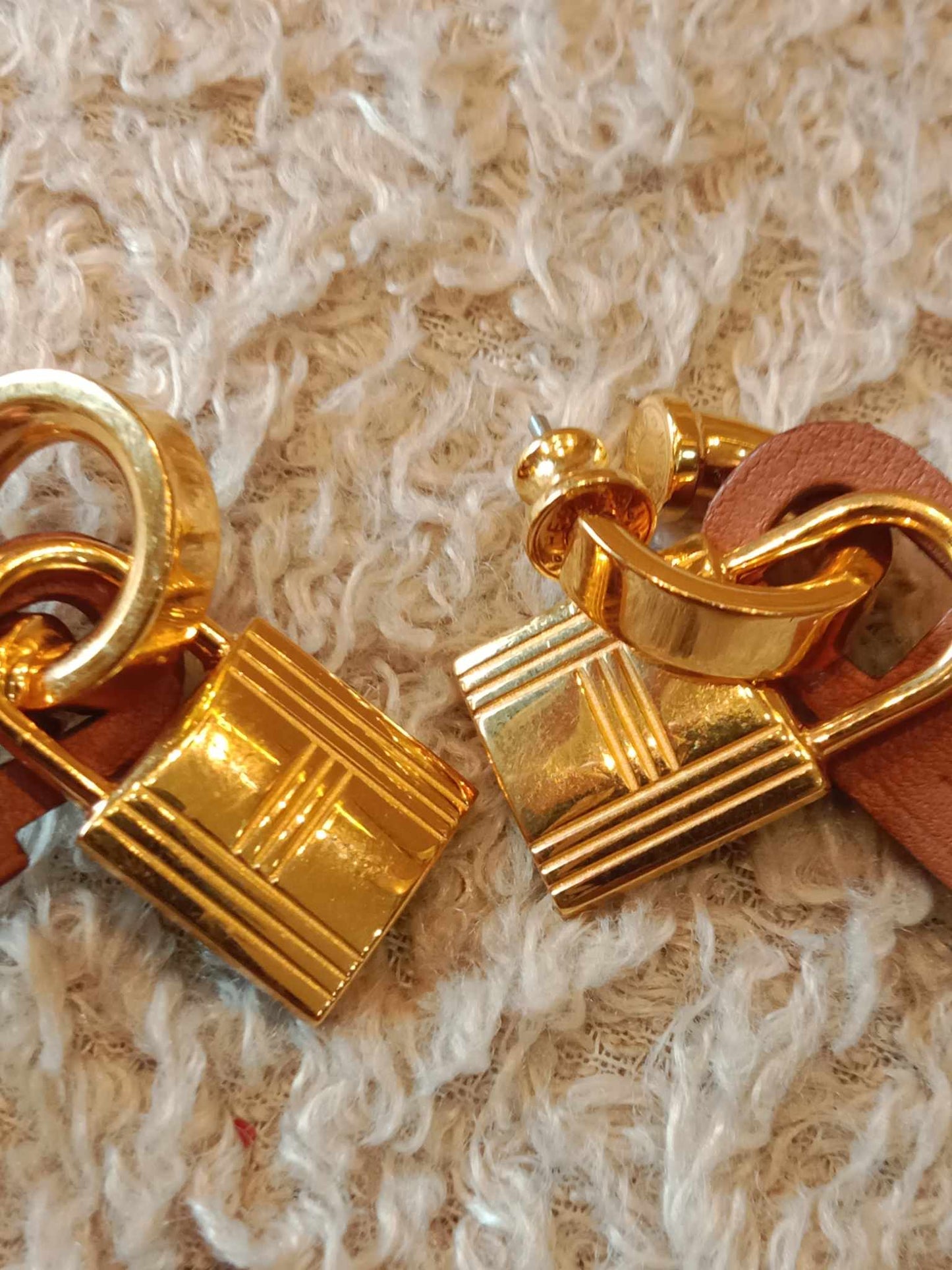 Hermes O'Kelly Gold on Gold Earrings Stamp Z 2021