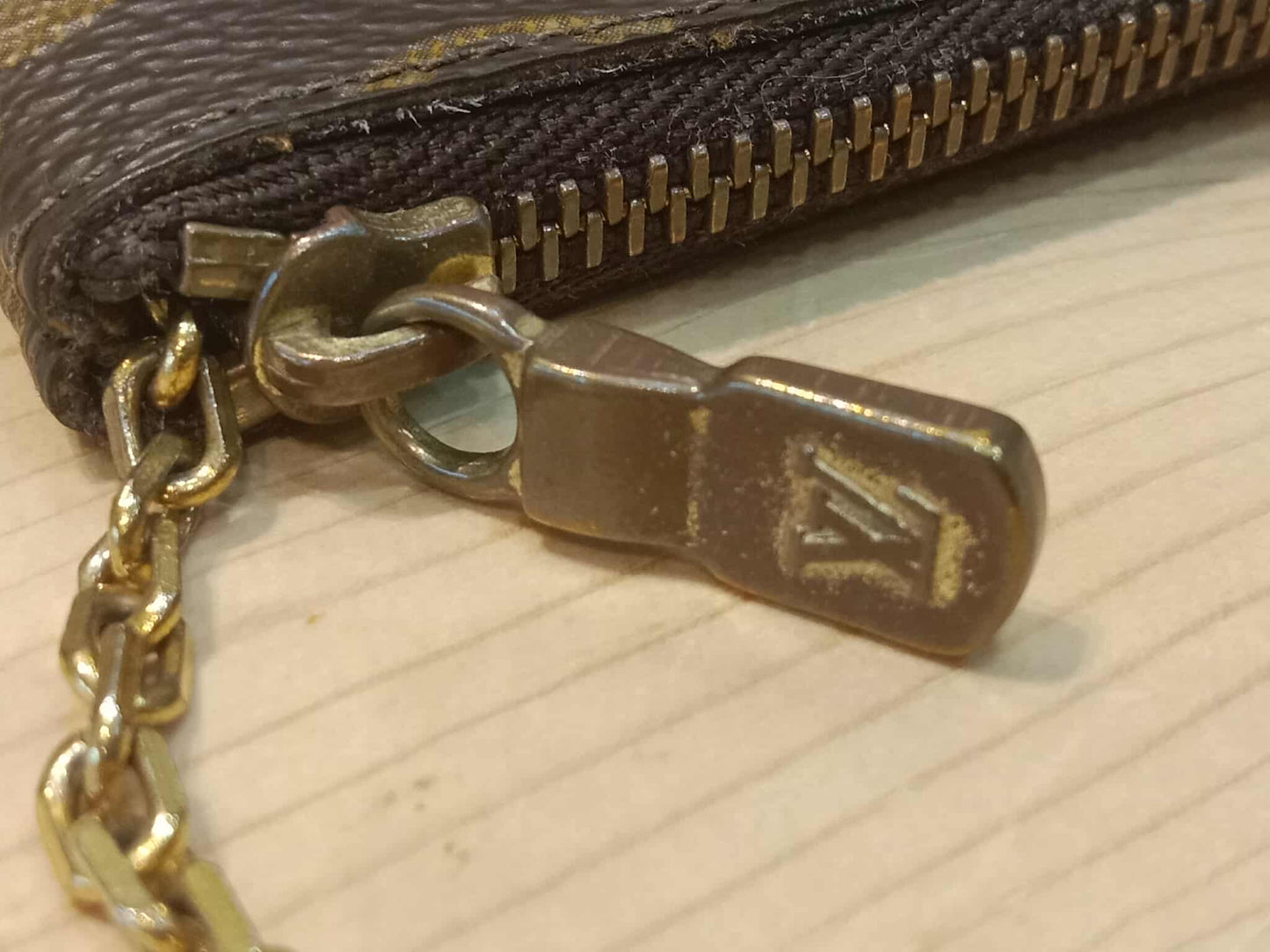 Louis Vuitton Monogram Zipped Coin Case