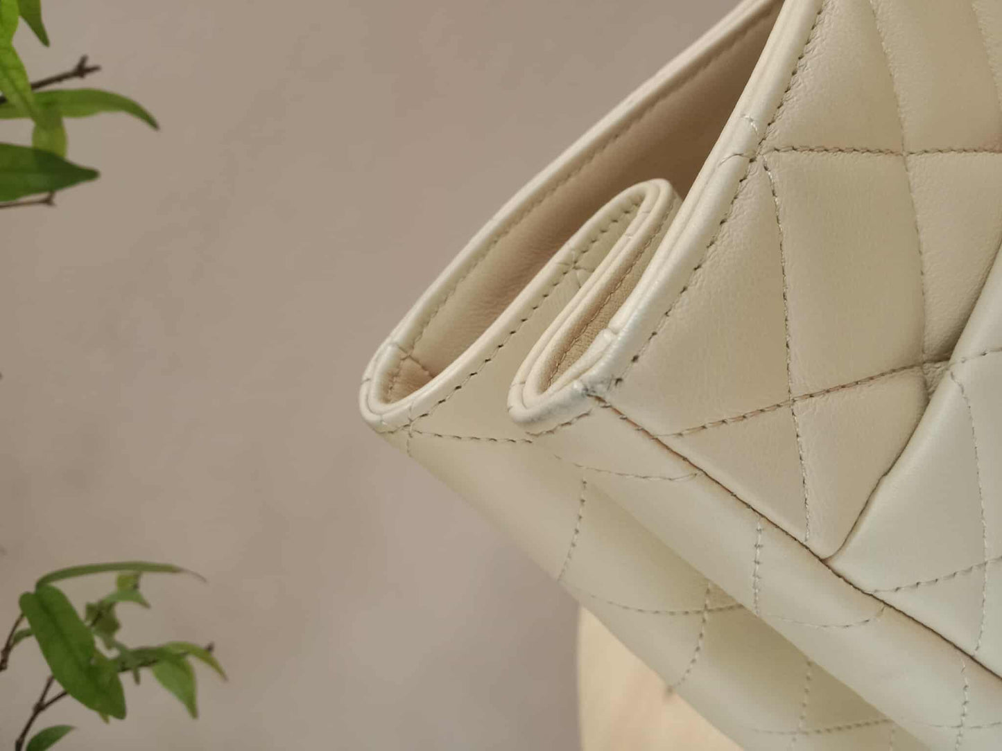 Chanel Classic CC Tote Beige Lambskin Series 21