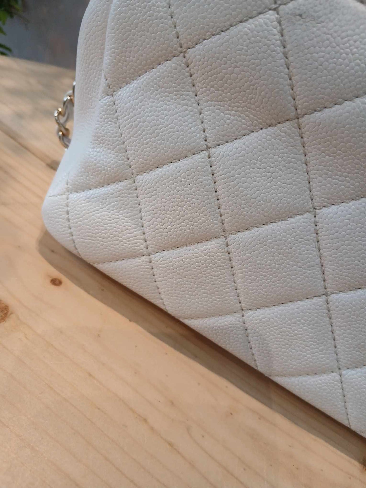 Chanel Affinity White Caviar Series 30