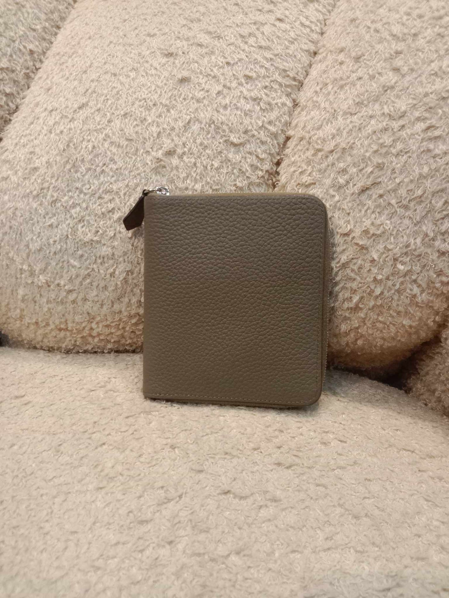 Moynat Compact Zipped Wallet Etoupe