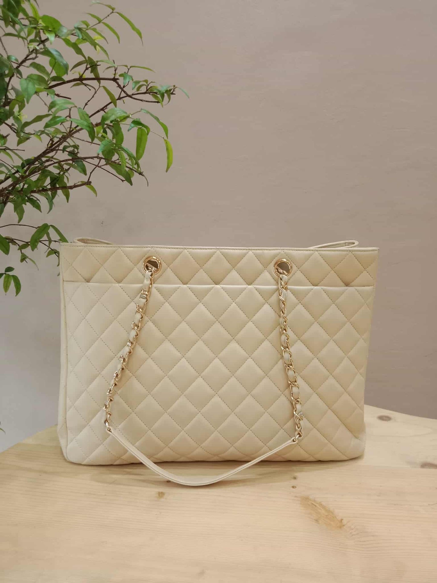 Chanel Classic CC Tote Beige Lambskin Series 21