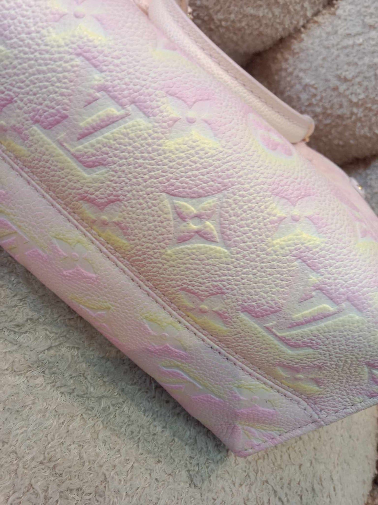 Louis Vuitton OTG PM Monogram Empreinte Rose