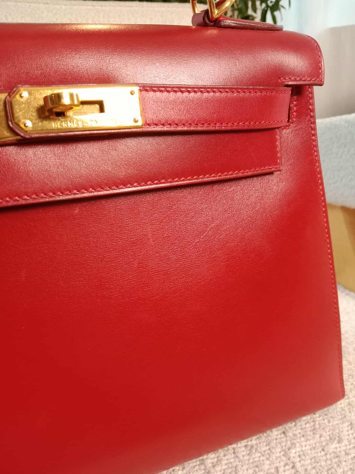 Hermes Kelly 28 Calfbox Leather Rouge VIF Stamp F Square 2002