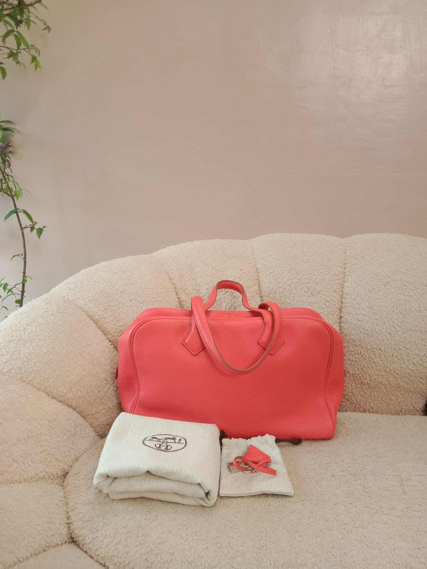 Hermes Victoria II 35 Rose Azalee Clemence Stamp P Square 2012