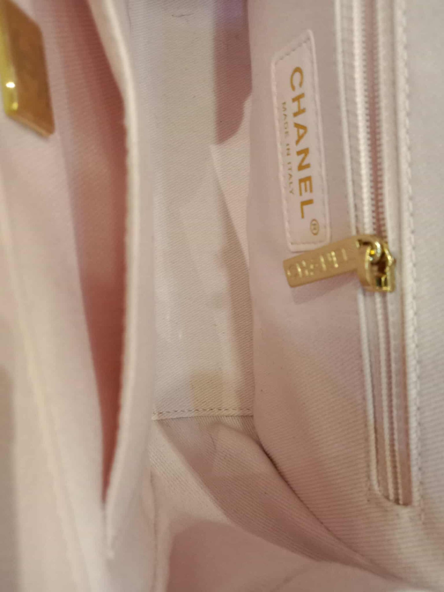 Chanel Business Affinity Light Pink Caviar Medium Microchipped