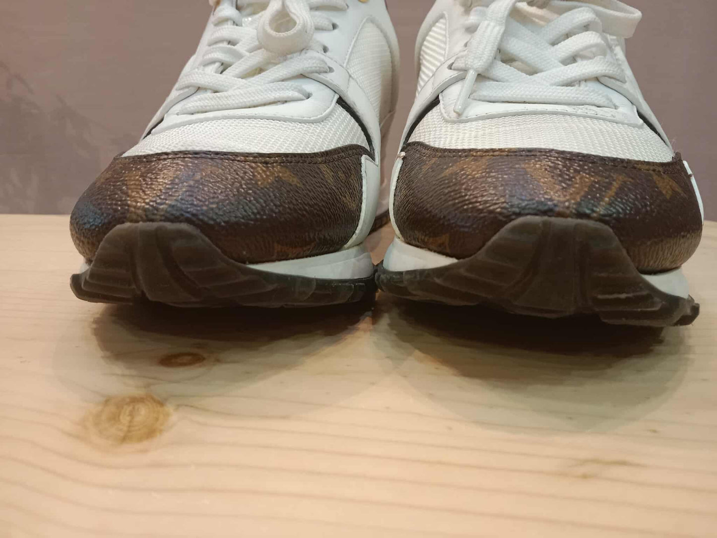 Louis Vuitton White Monogram Reverse Run Away Sneakers Size 37 (24)