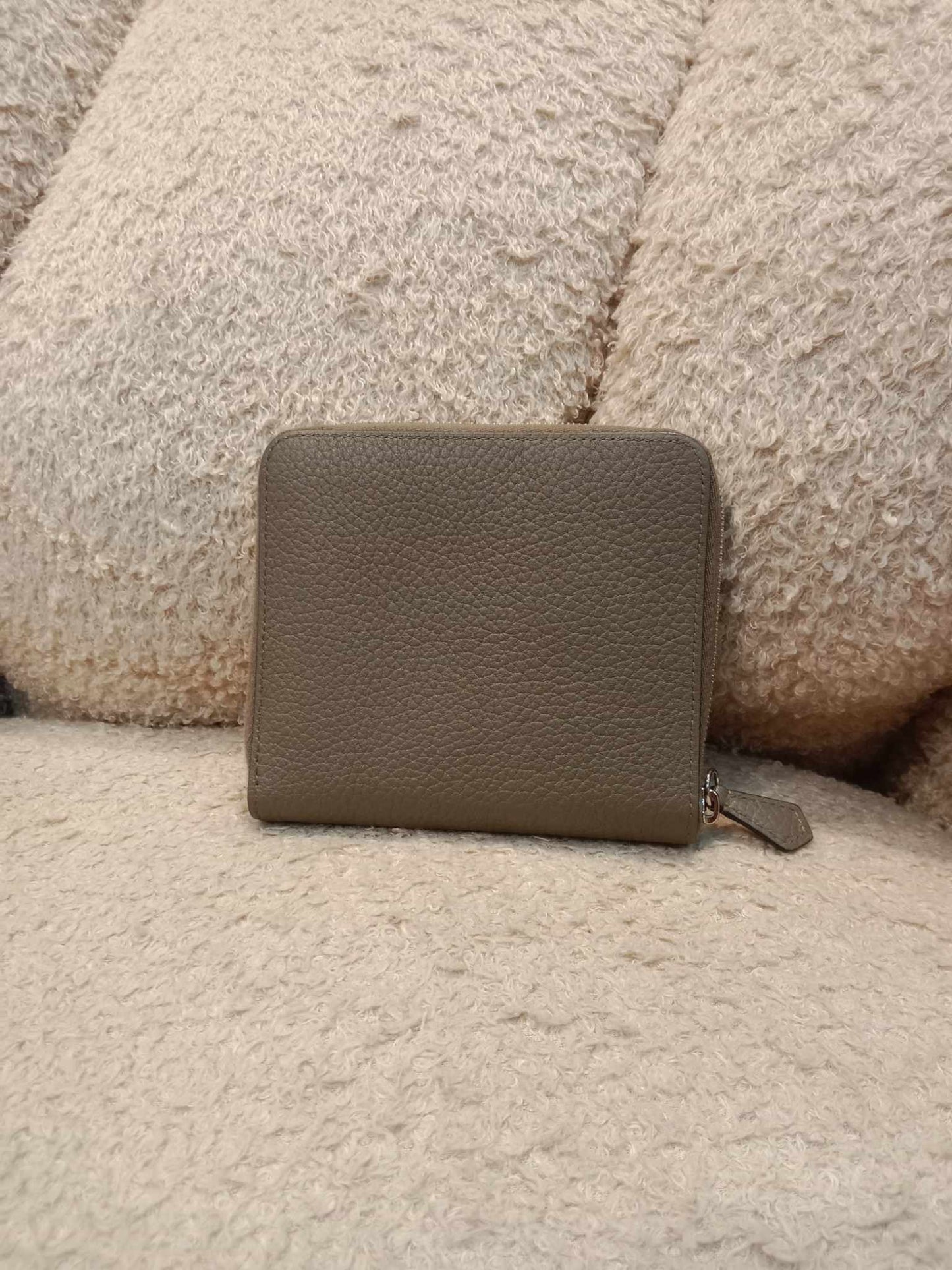 Moynat Compact Zipped Wallet Etoupe