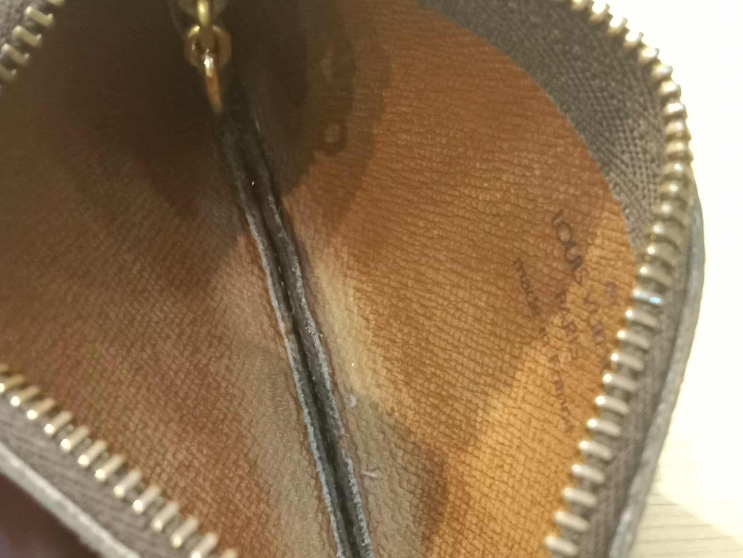 Louis Vuitton Monogram Zipped Coin Case