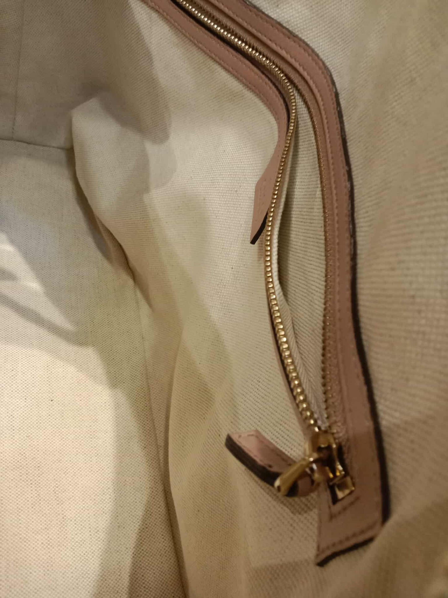 Gucci Beige Microguccissima Nice Patent Leather Satchel Bag