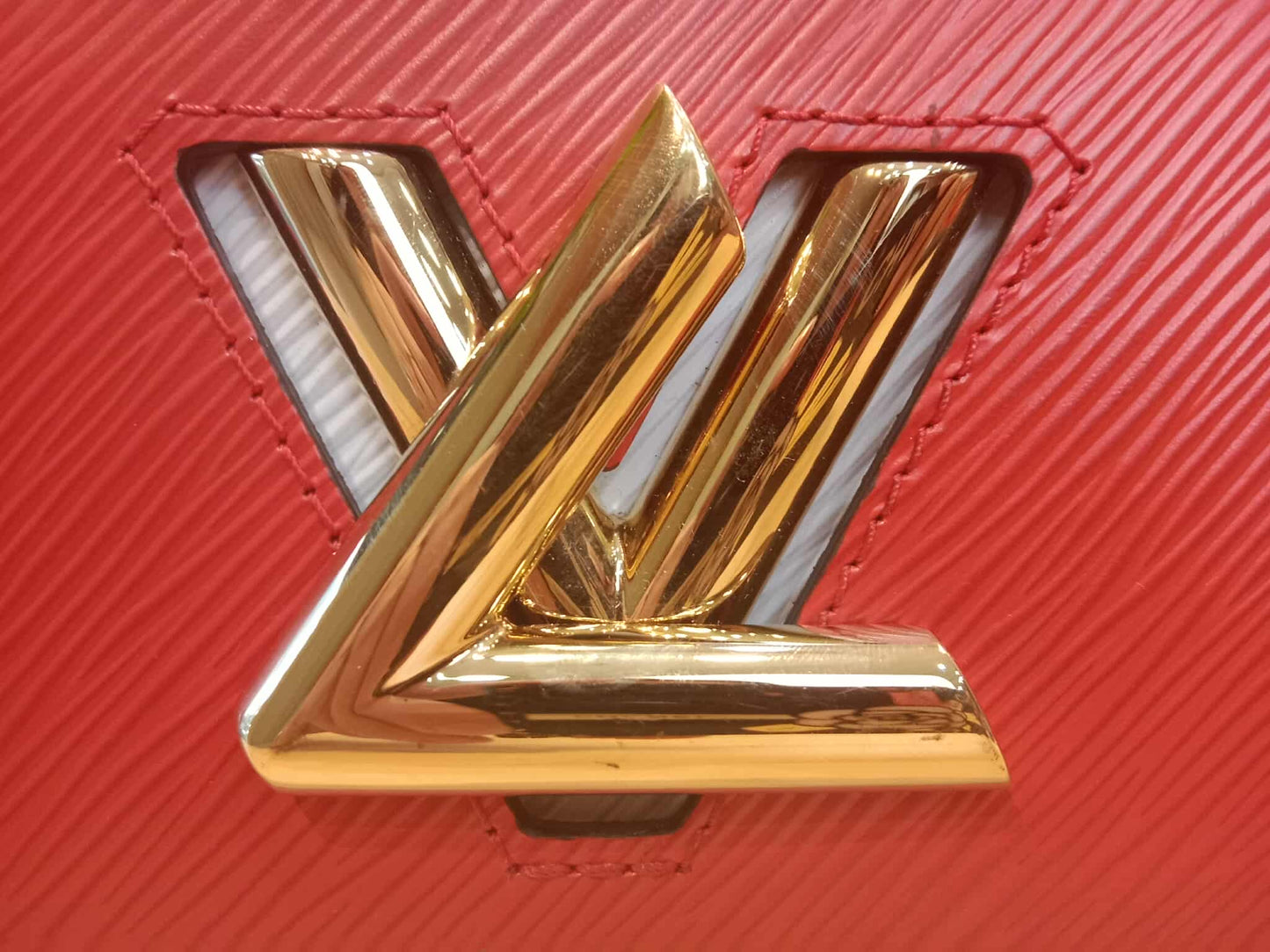 Louis Vuitton Tricolor Epi Leather Twist PM