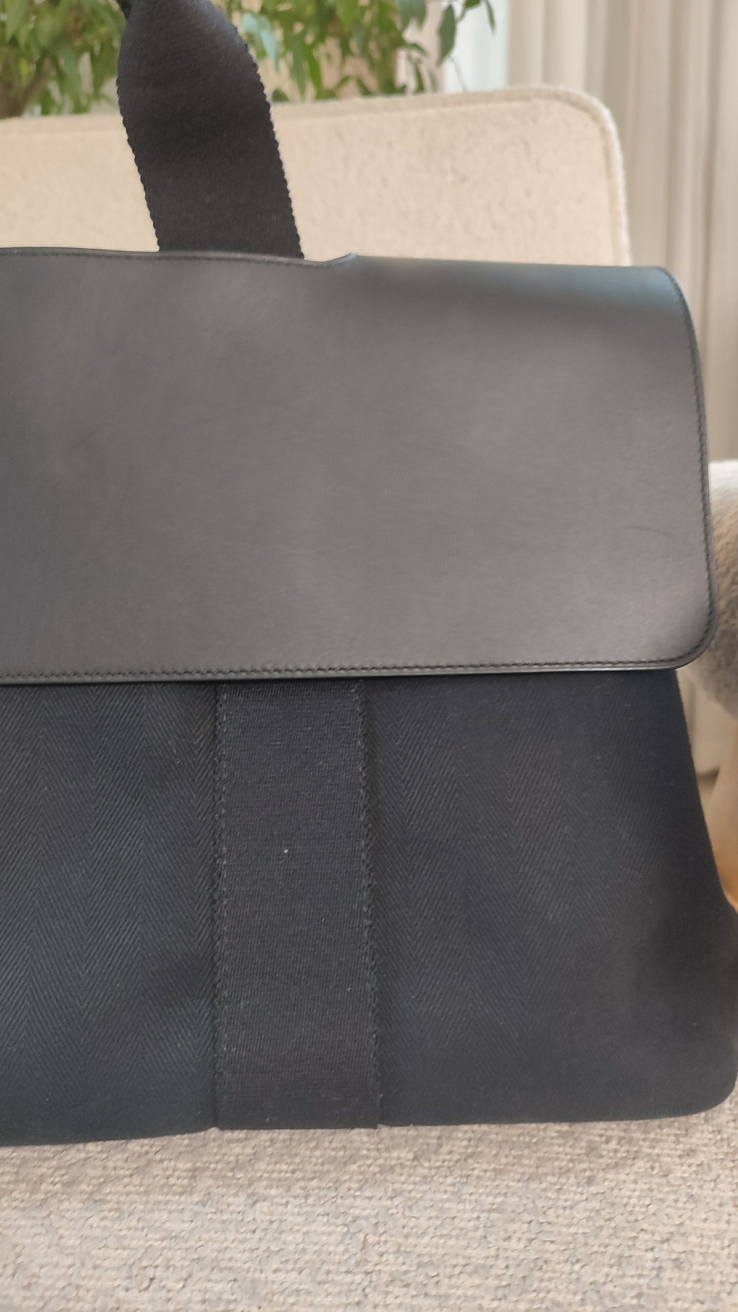 Hermes Valparaiso MM Black Bag