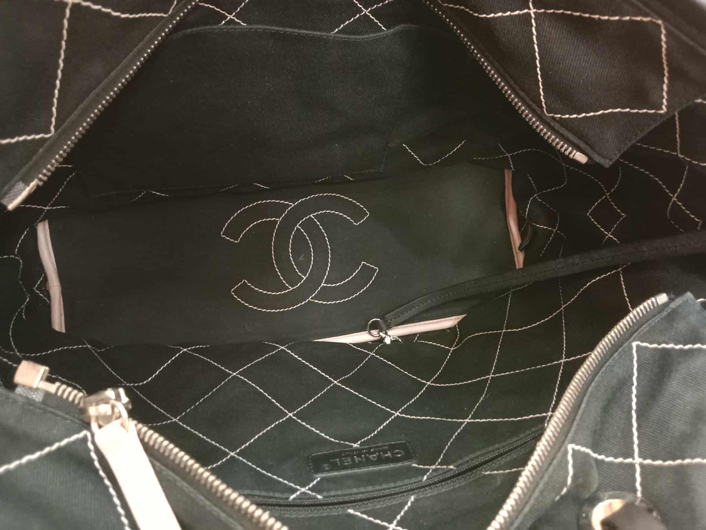 Chanel Shopping Fever Tote Bicolor Pink/Black Caviar Series 19