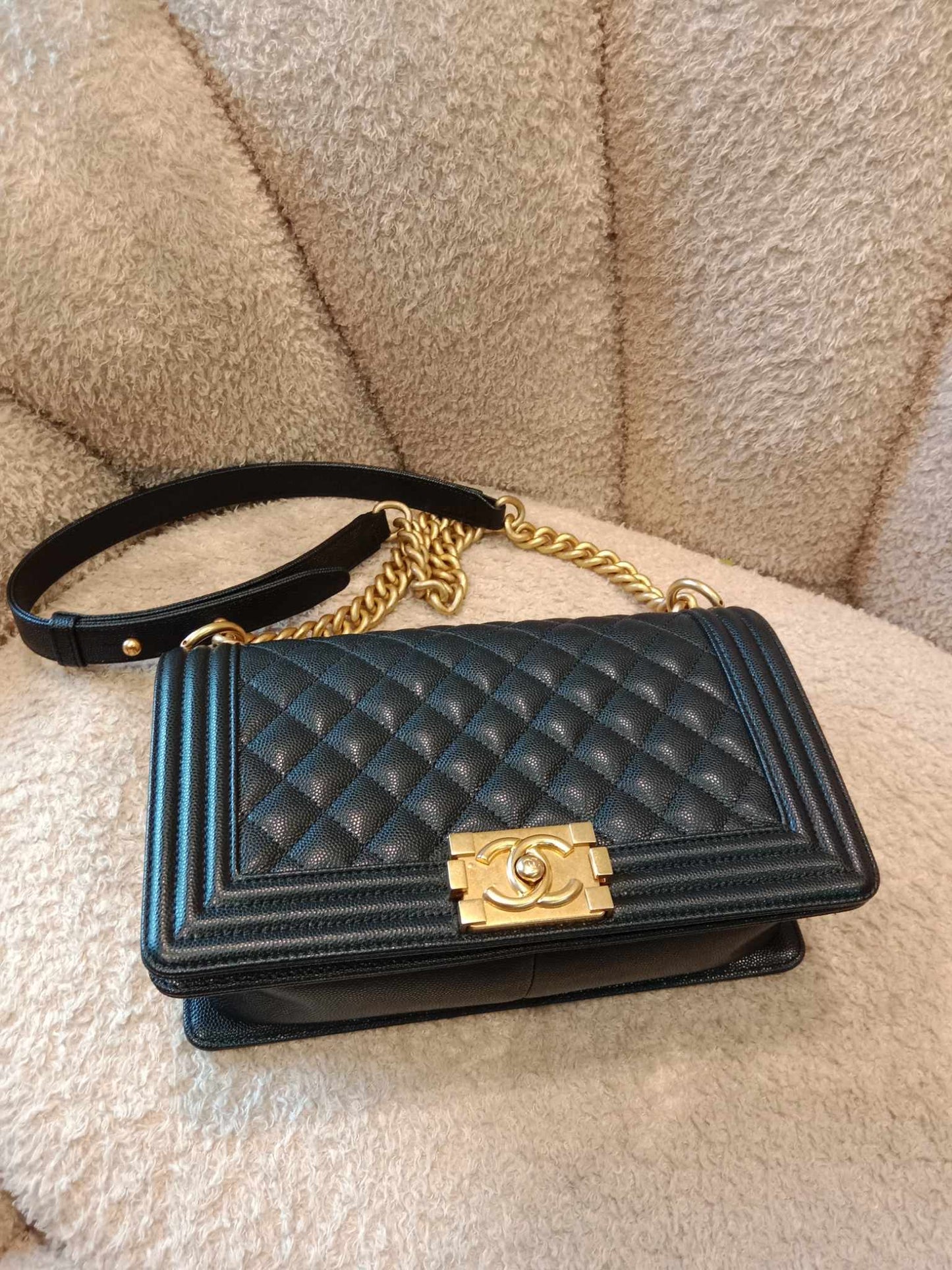 Chanel Leboy Caviar Black Old Medium Series 28
