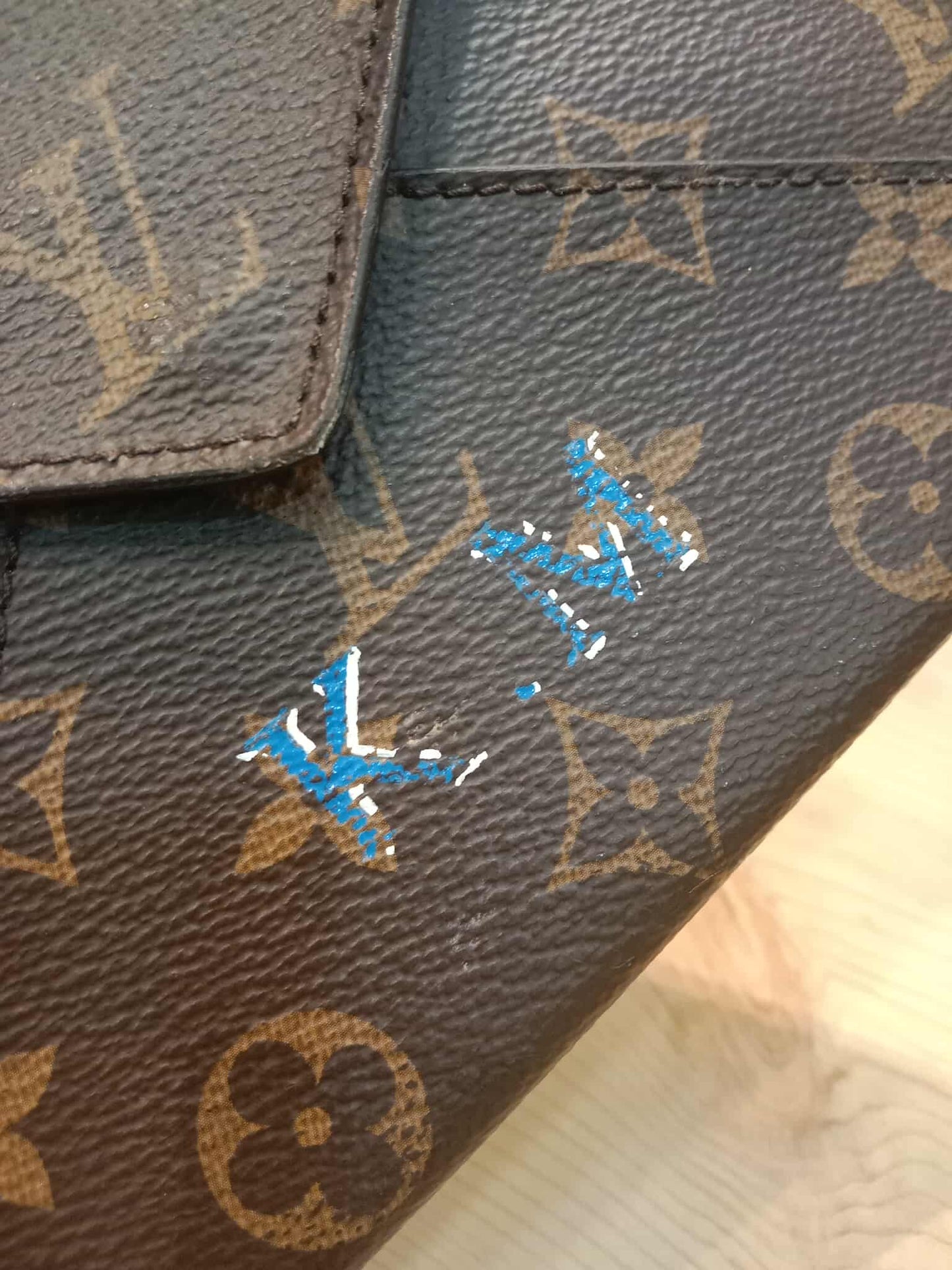 Louis Vuitton Monogram Envelope Pouch
