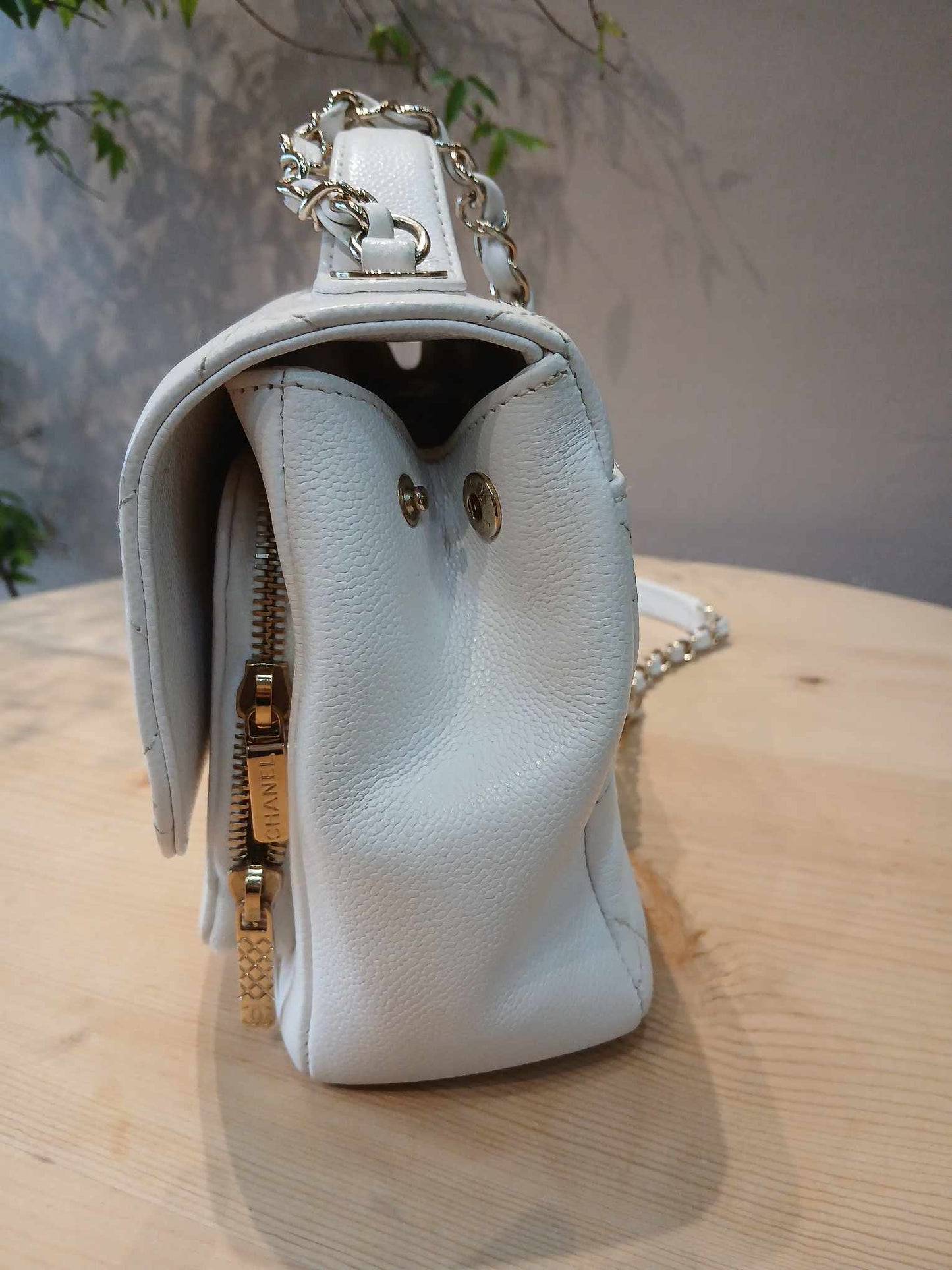 Chanel Affinity White Caviar Series 30