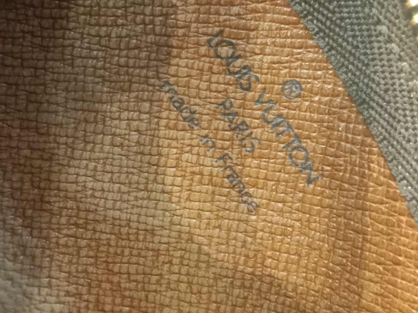 Louis Vuitton Monogram Zipped Coin Case