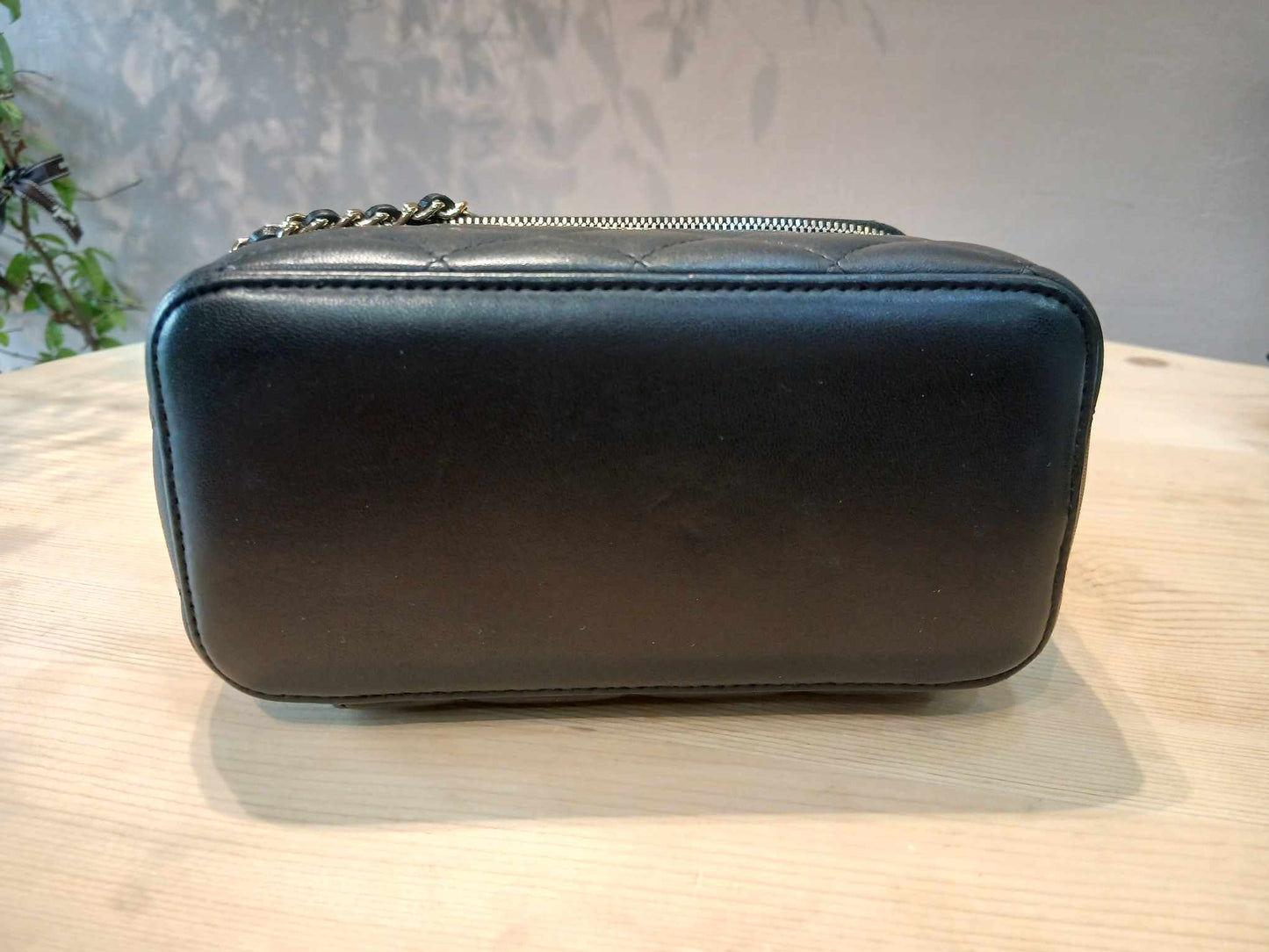 Chanel Vanity Case Black Lambskin Series 31