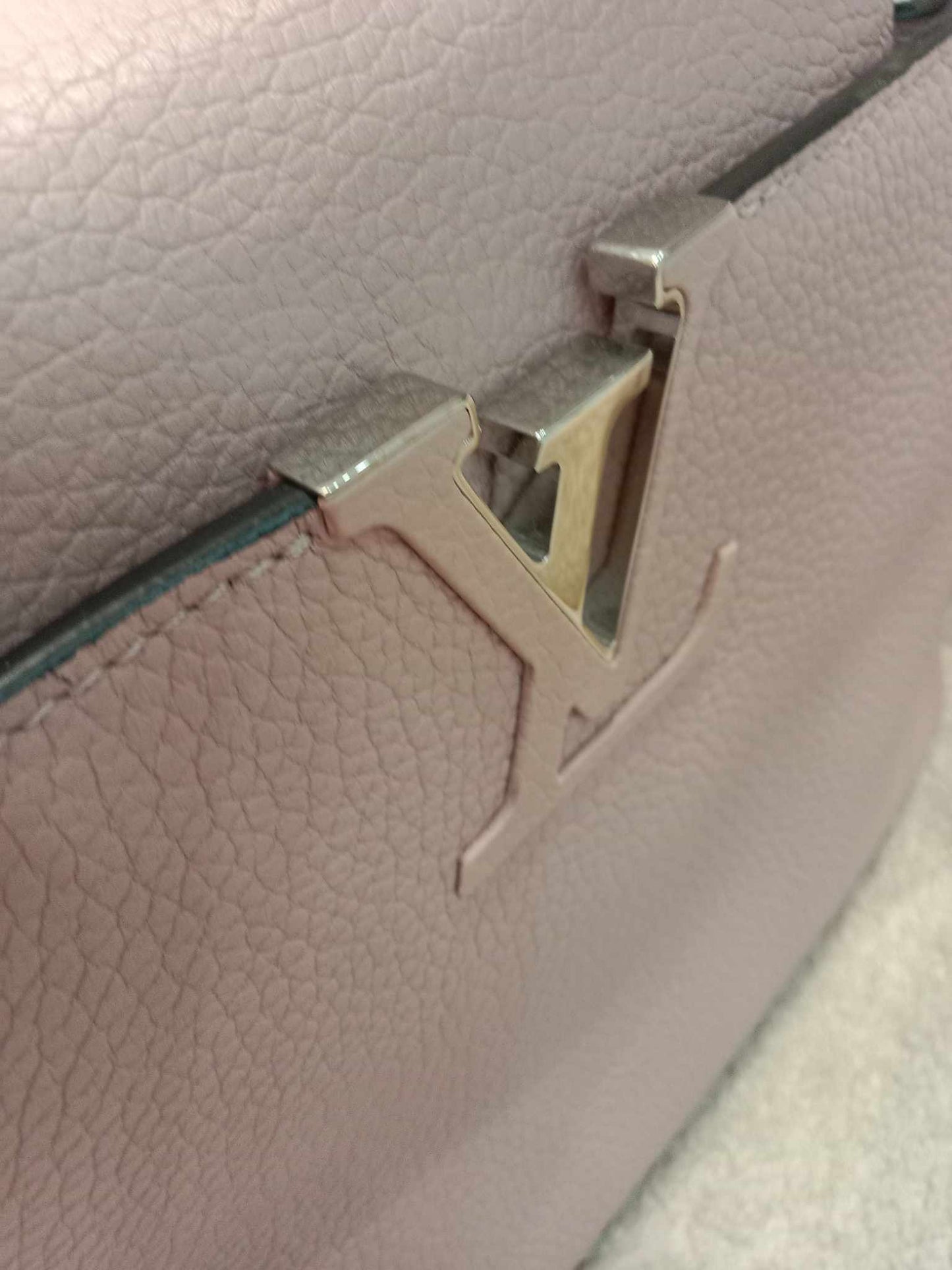 Louis Vuitton Capucine Sakura Pink PM