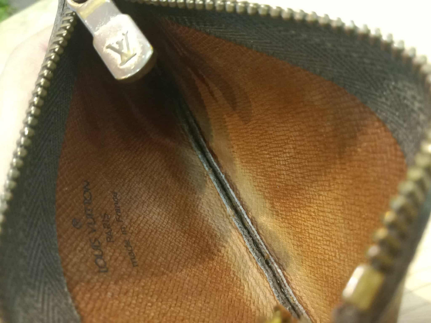 Louis Vuitton Monogram Zipped Coin Case