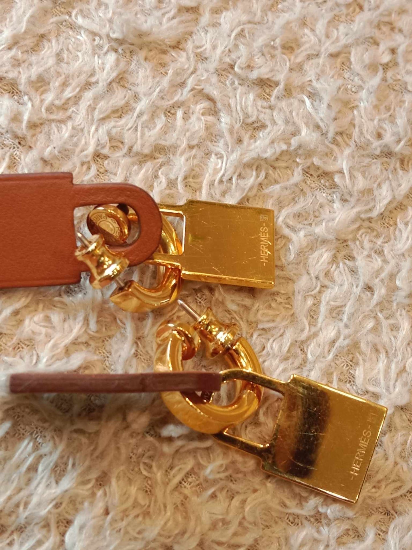 Hermes O'Kelly Gold on Gold Earrings Stamp Z 2021
