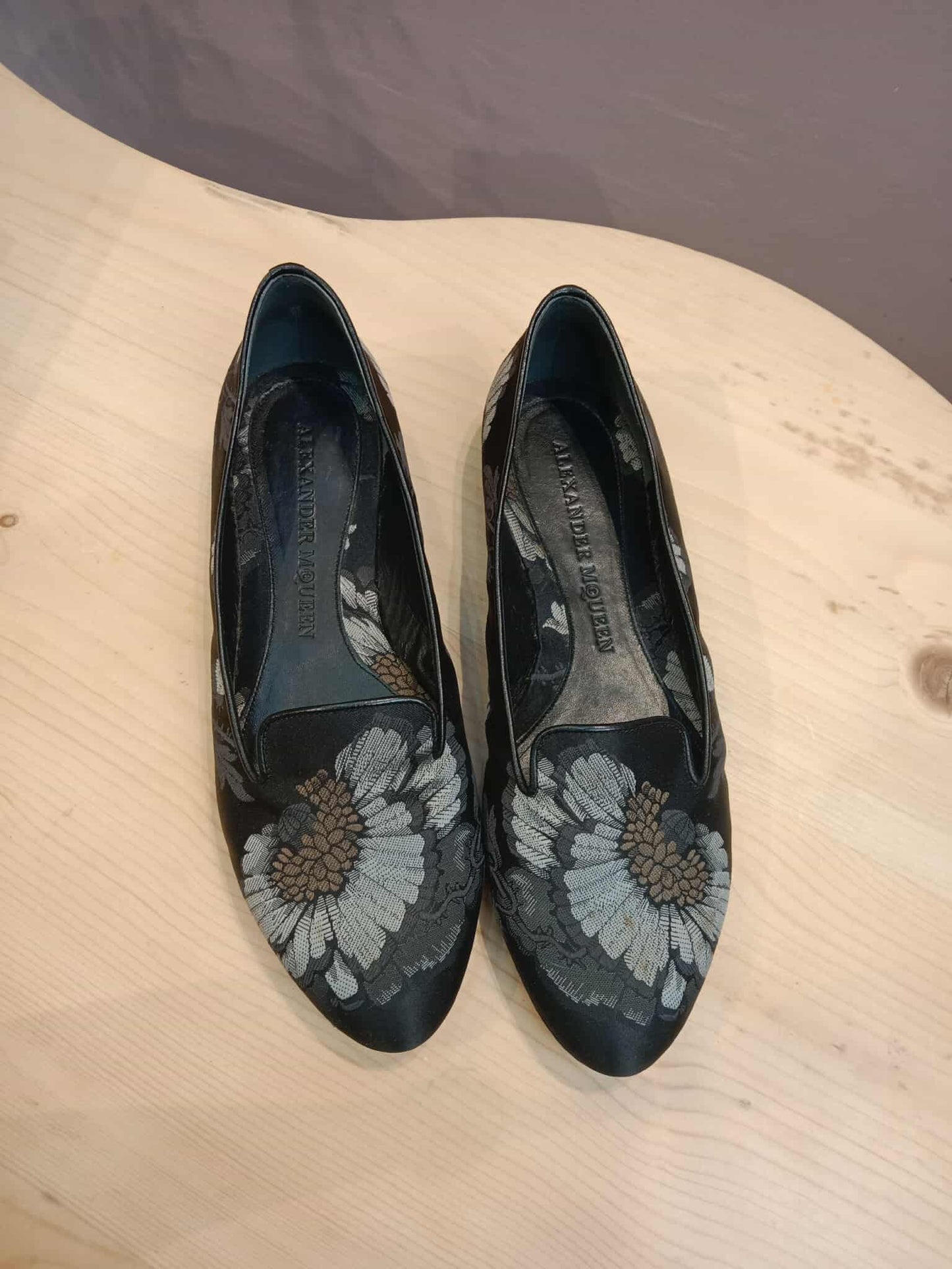 Alexander McQueen Silk Loafer Flats Black Sie 38