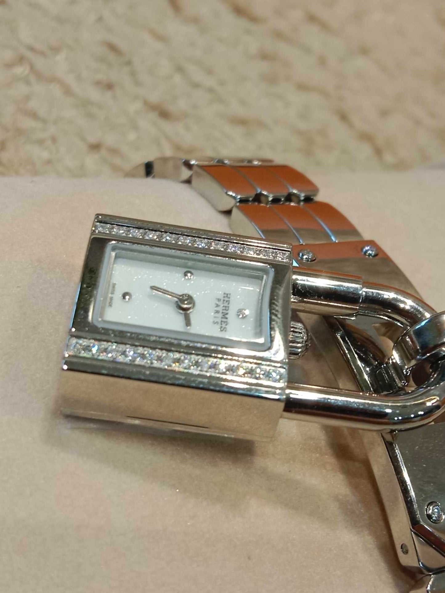 Hermes Stainless Steel Diamond 16mm Kelly Quartz Watch