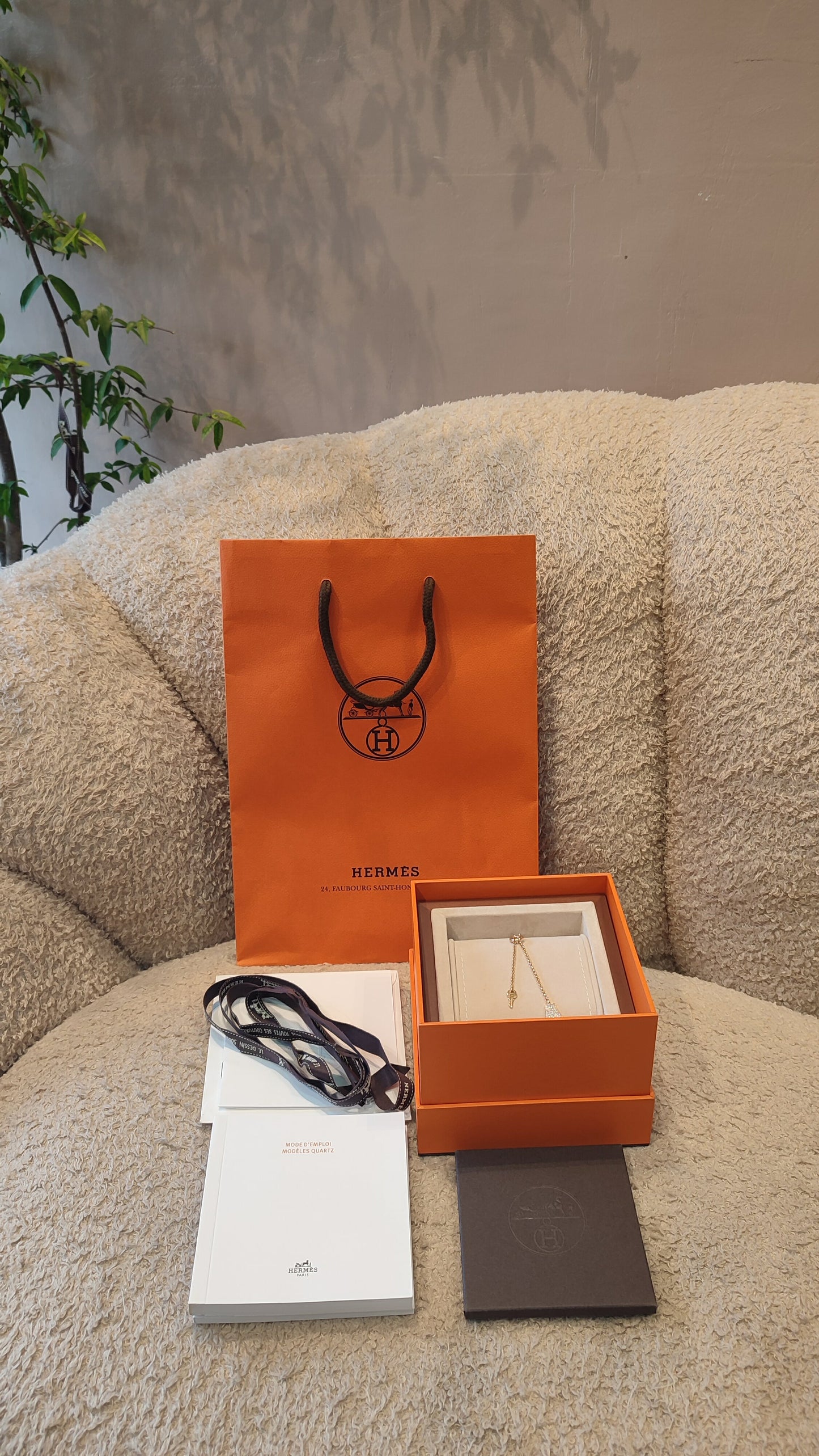 Hermes Kelly Clochette Diamond/Gold Necklace Fullset