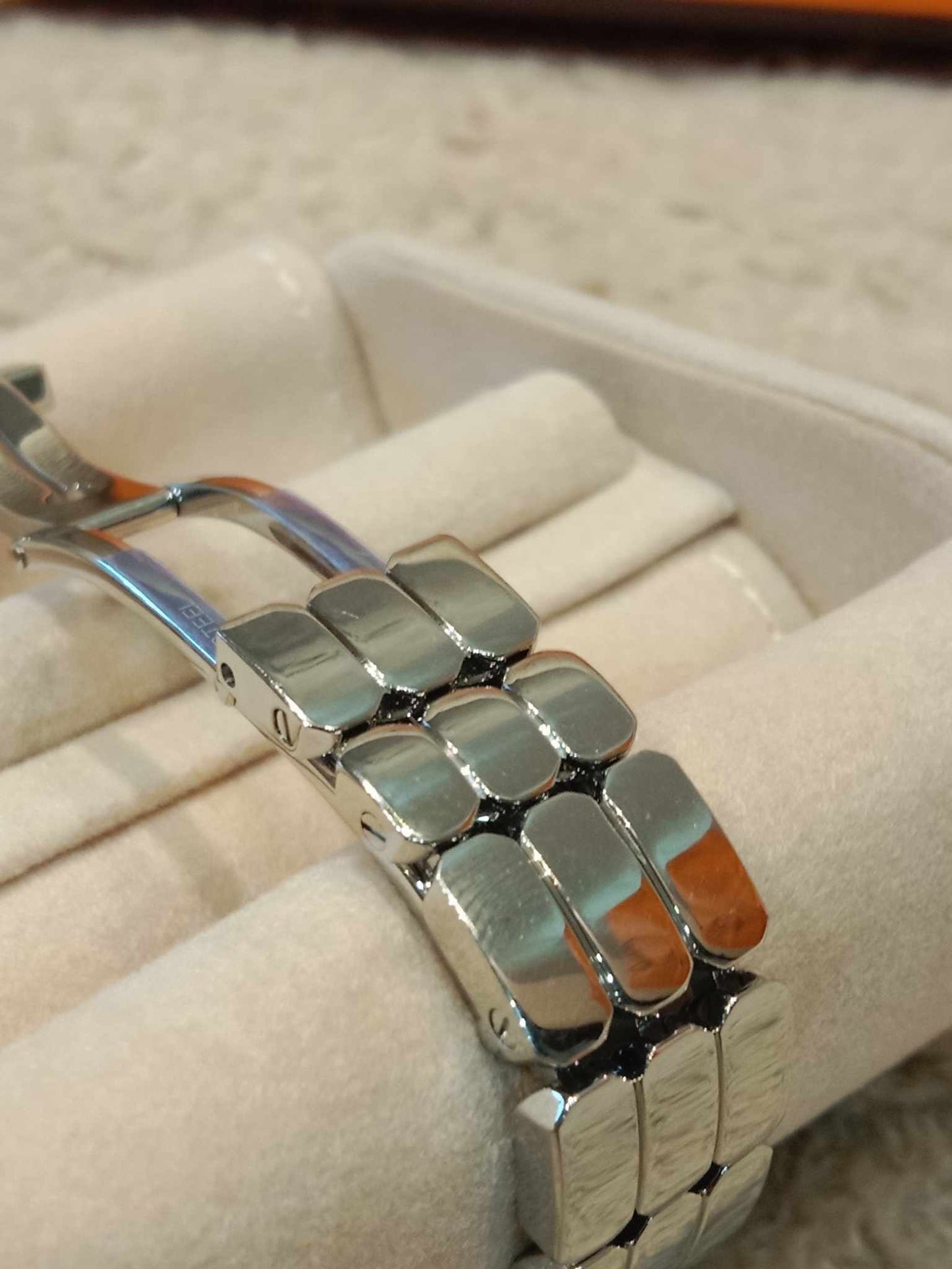 Hermes Stainless Steel Diamond 16mm Kelly Quartz Watch