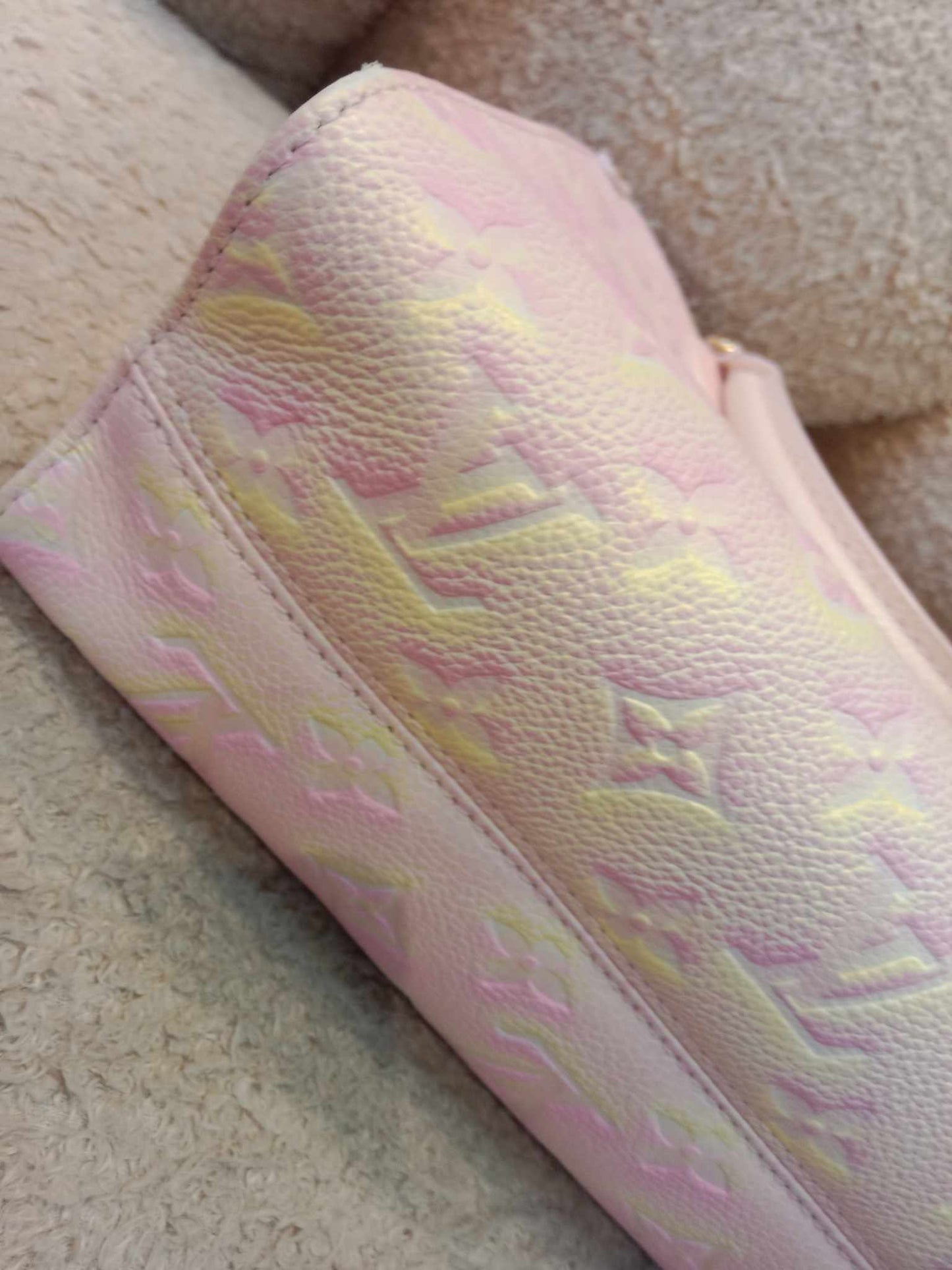 Louis Vuitton OTG PM Monogram Empreinte Rose