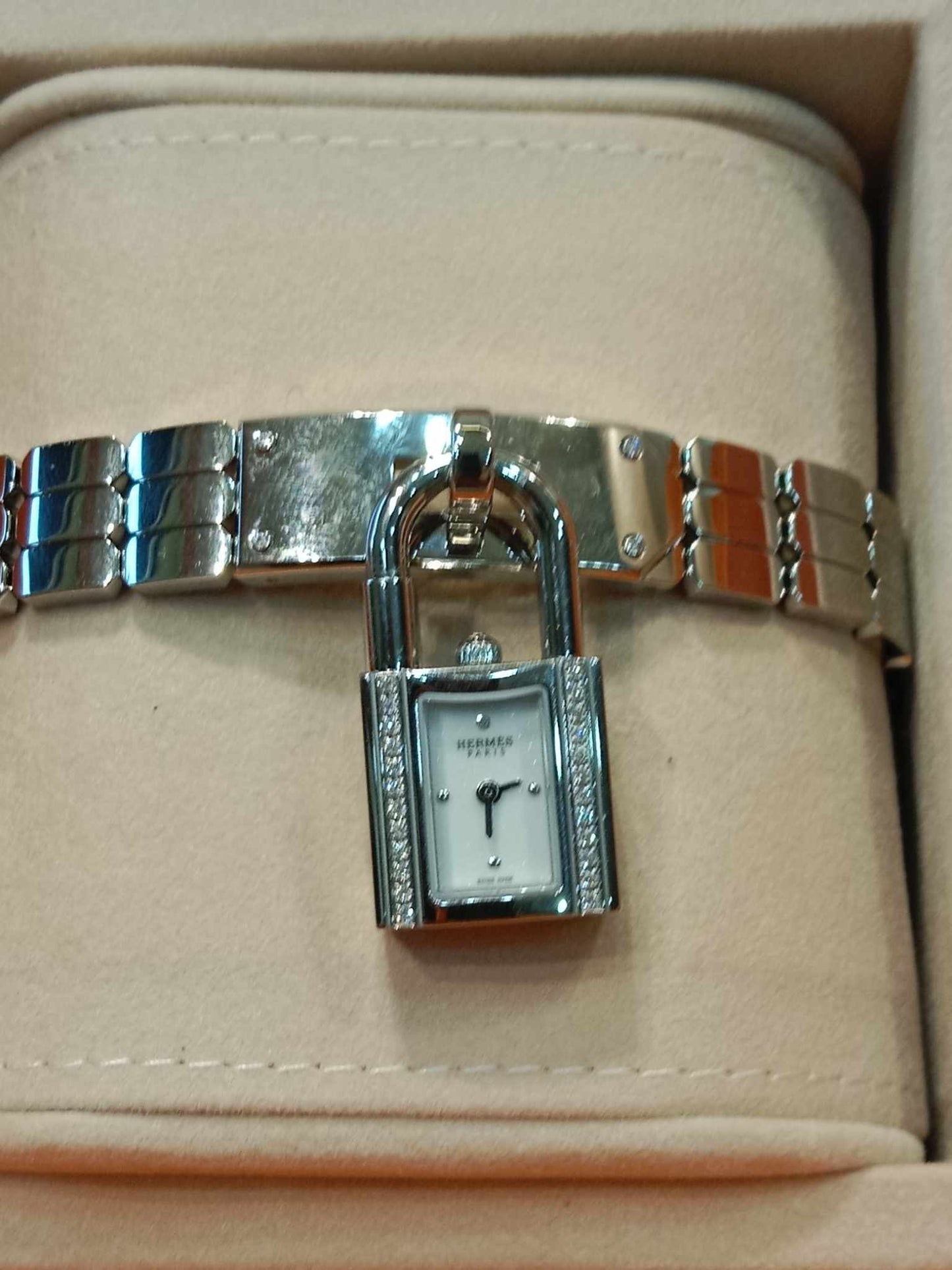 Hermes Stainless Steel Diamond 16mm Kelly Quartz Watch