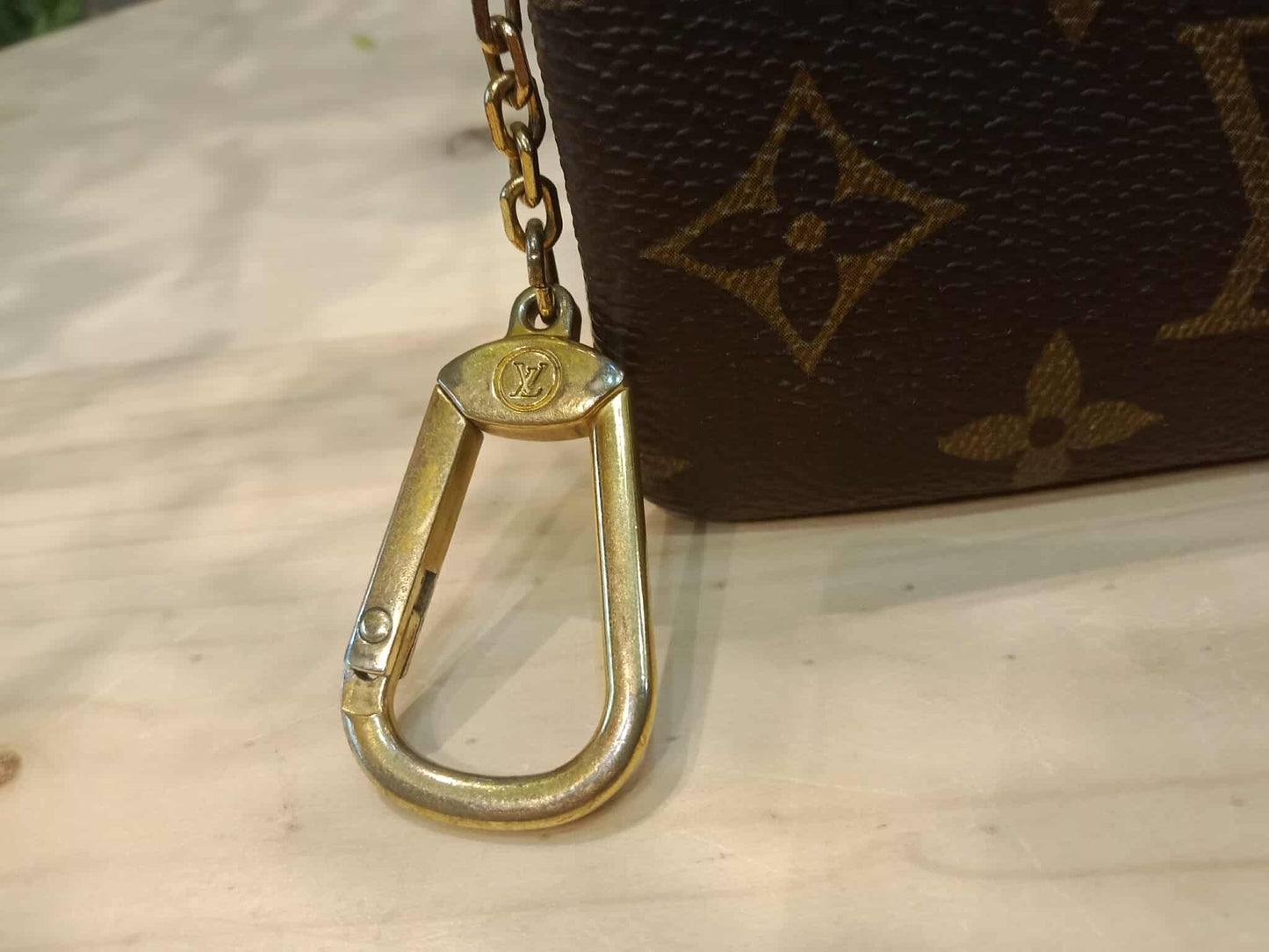 Louis Vuitton Monogram Zipped Coin Case