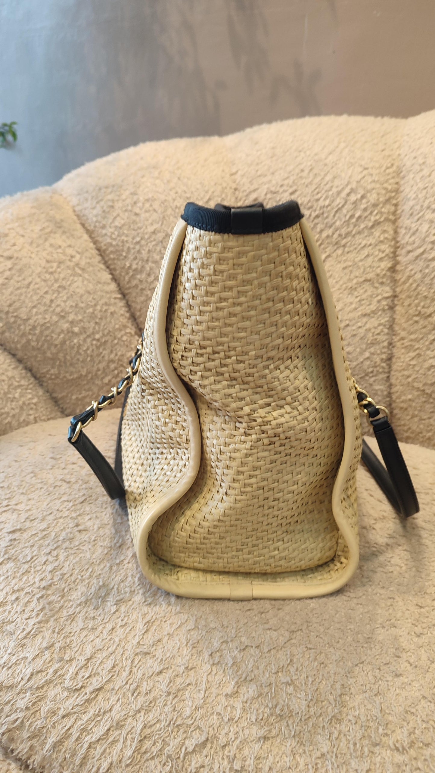Chanel Deauville Raffia Series 30 Medium Beige/Black
