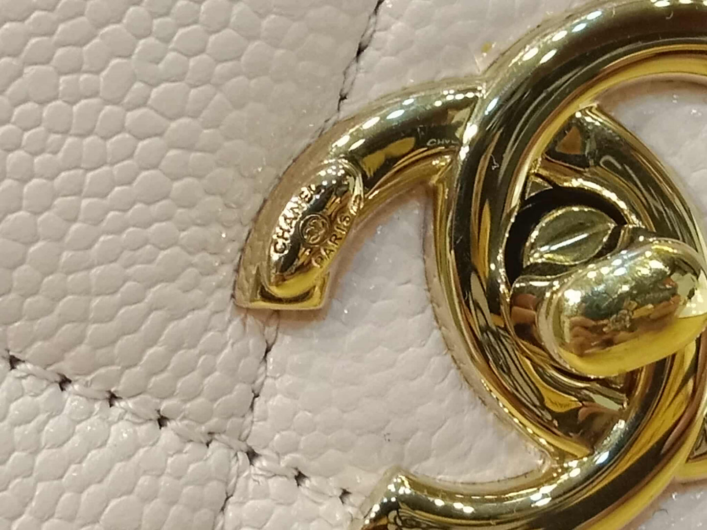 Chanel Business Affinity Light Pink Caviar Medium Microchipped