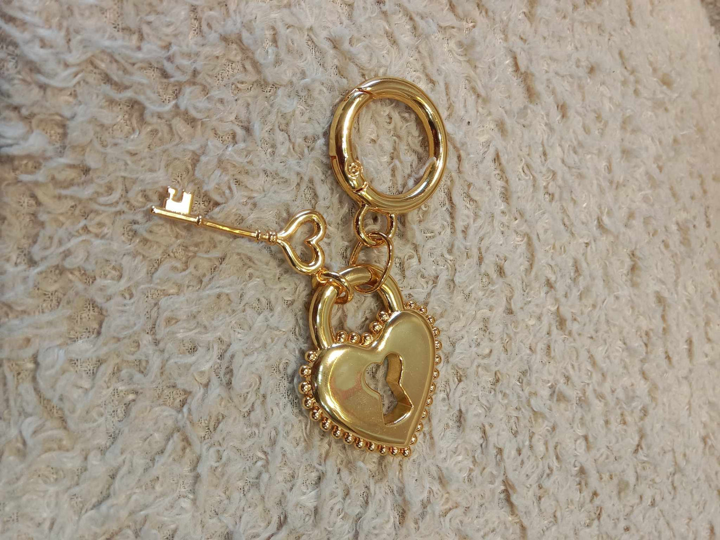 Voneworld Official Heart Lock 3D Bag Charm