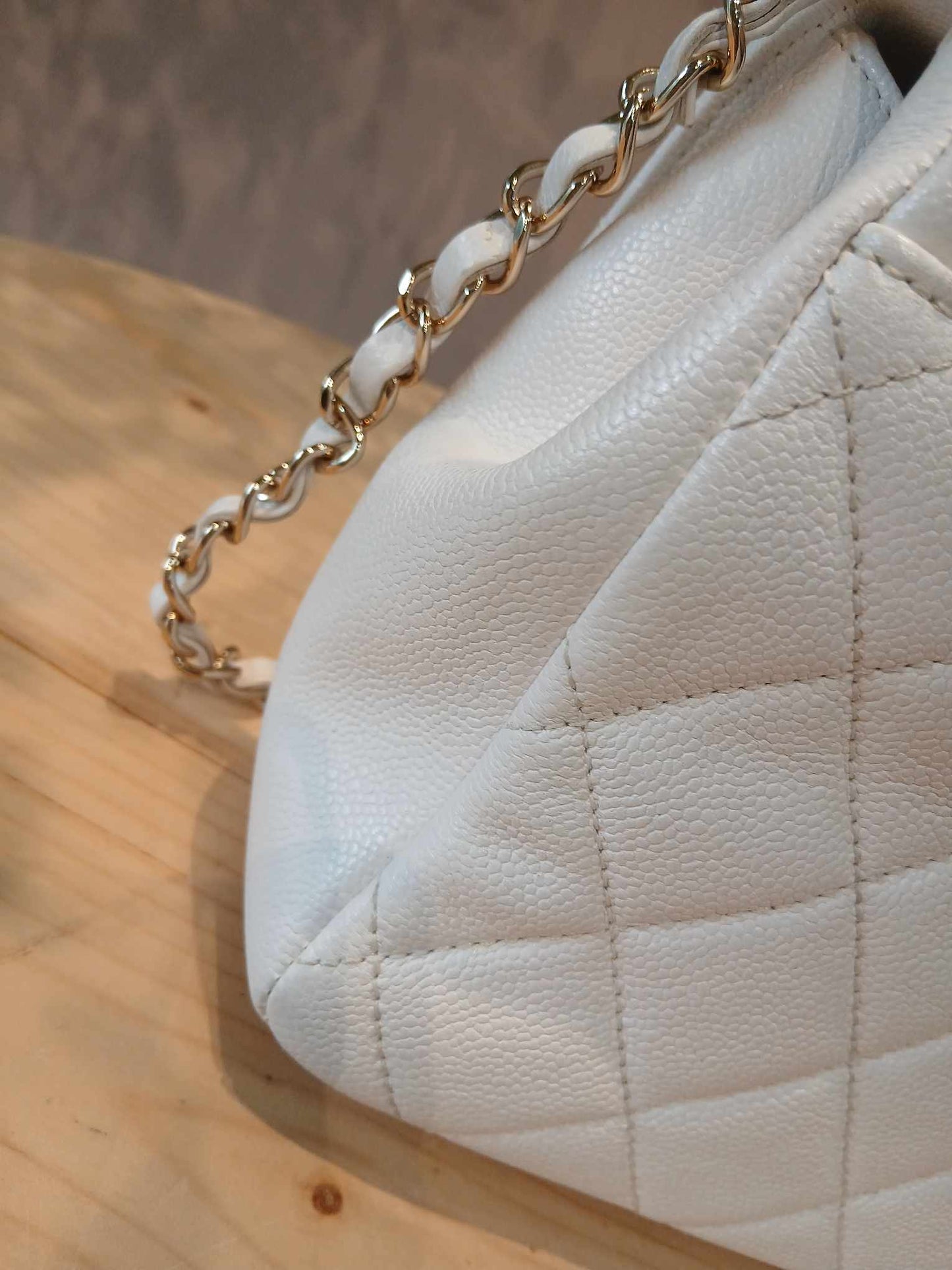 Chanel Affinity White Caviar Series 30