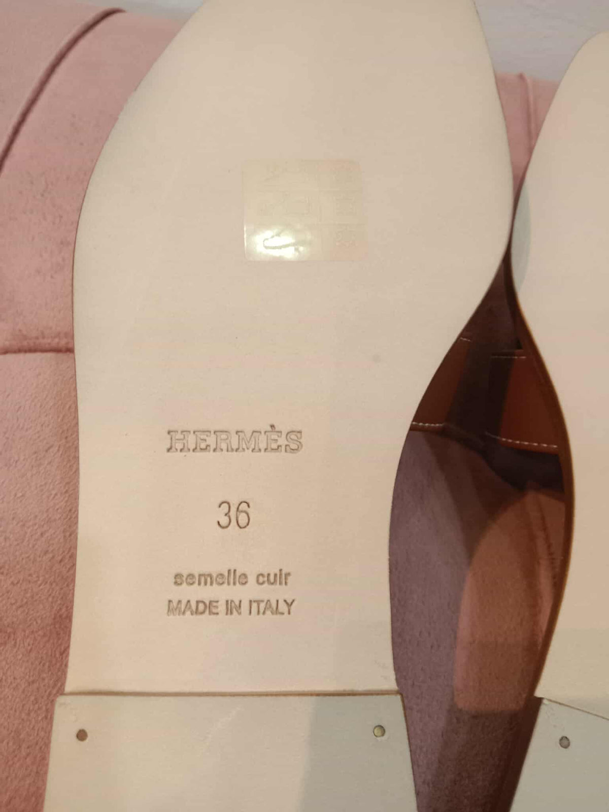 Hermes Oran Gold Size 36