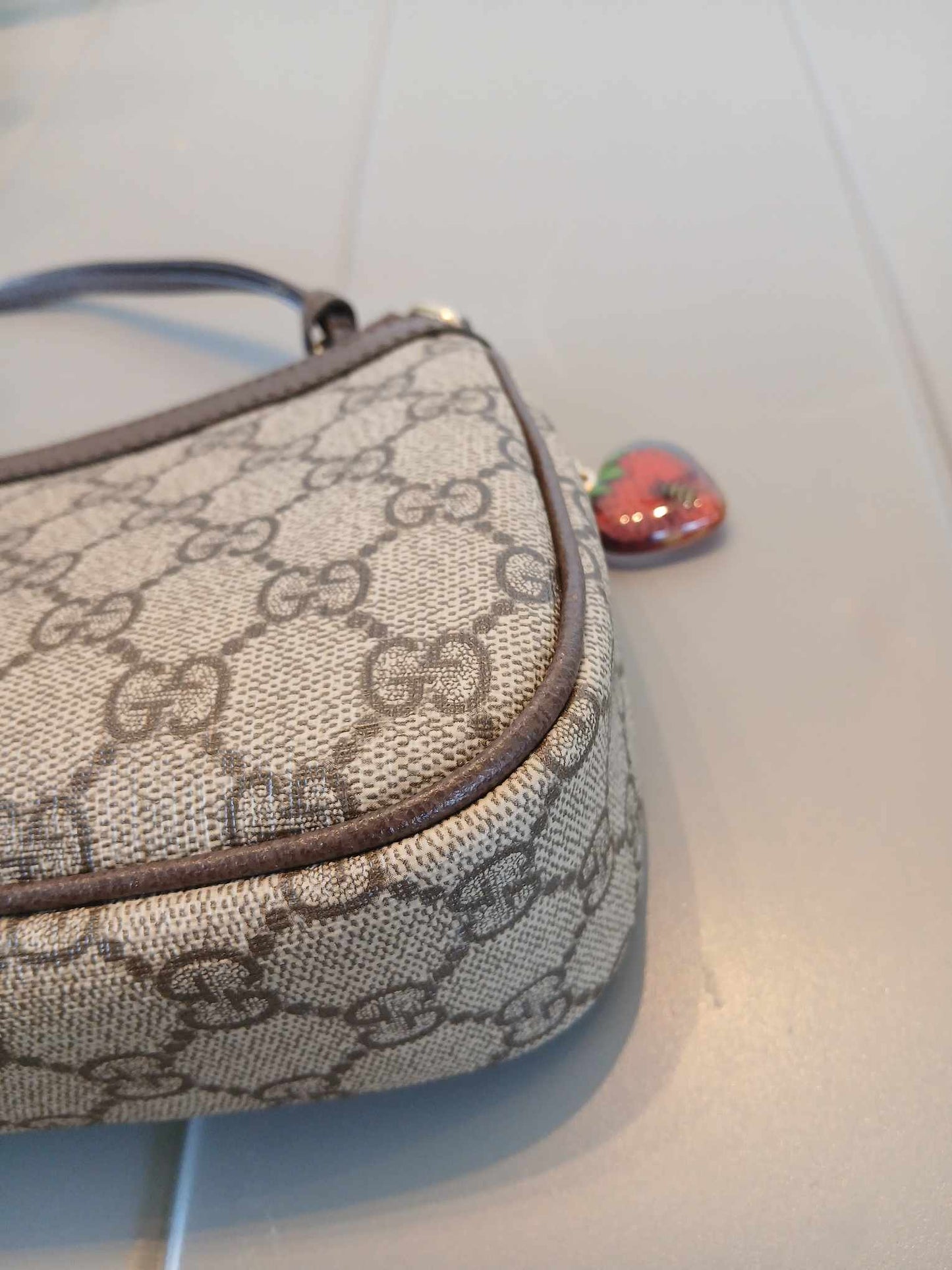 Gucci Ophidia Strawberry GG Supreme Small Brown