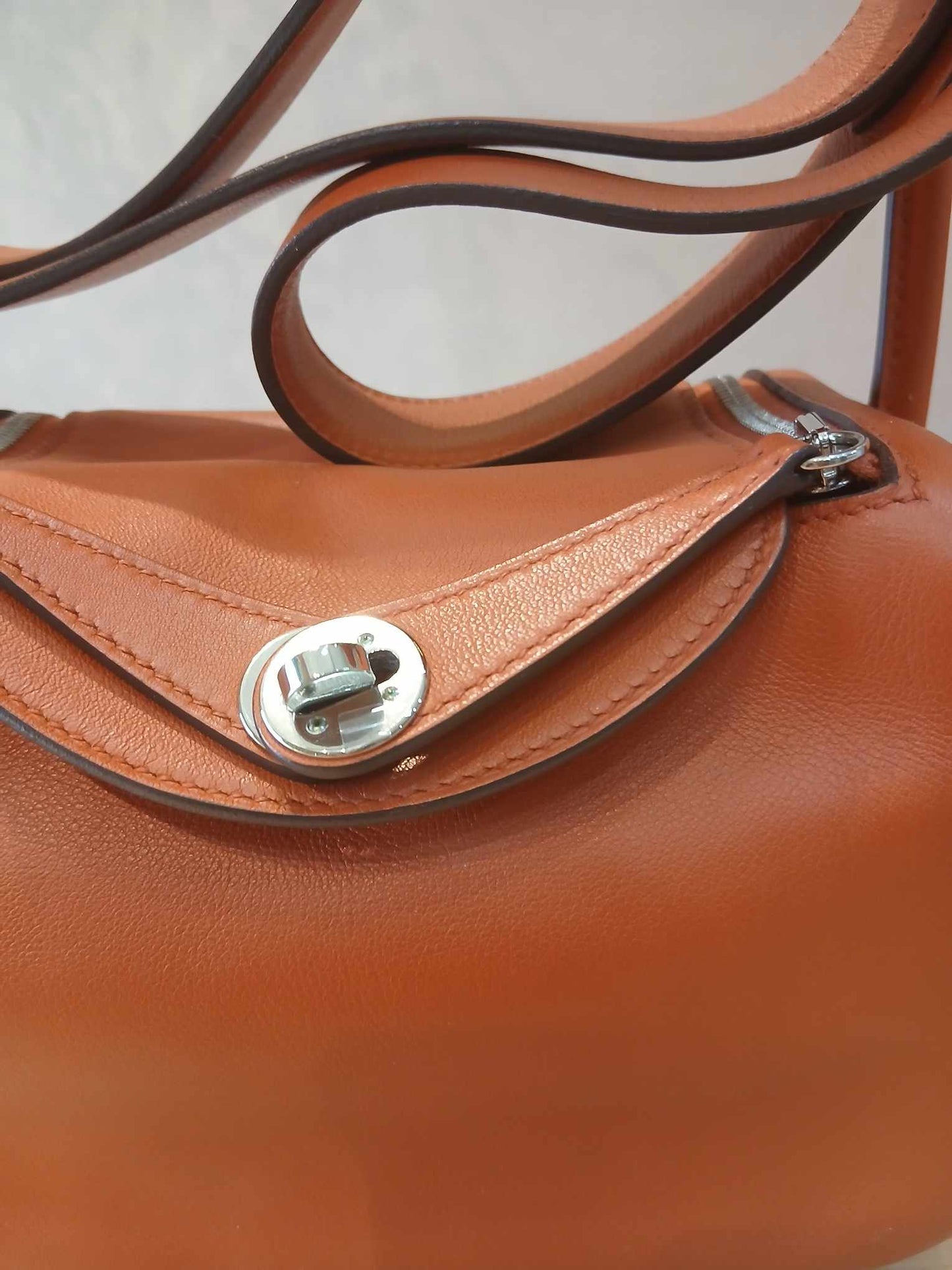 Hermes Mini Lindy Bi-Color Orange Stamp Z 2021