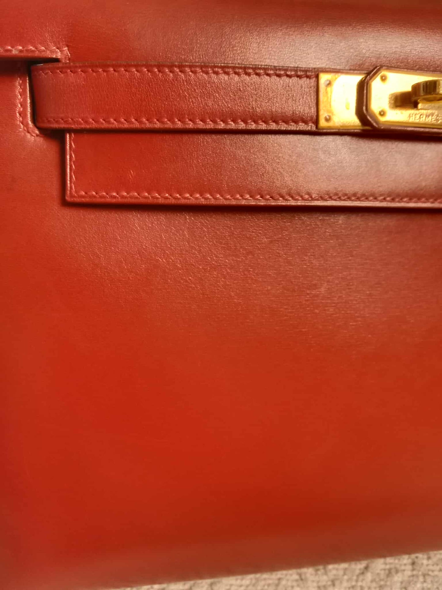 Hermes Kelly 28 Calfbox Leather Rouge VIF Stamp F Square 2002