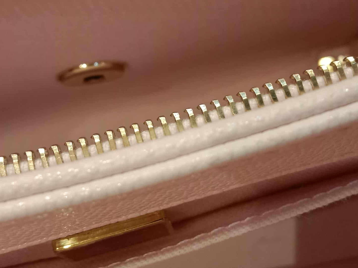 Chanel Business Affinity Light Pink Caviar Medium Microchipped