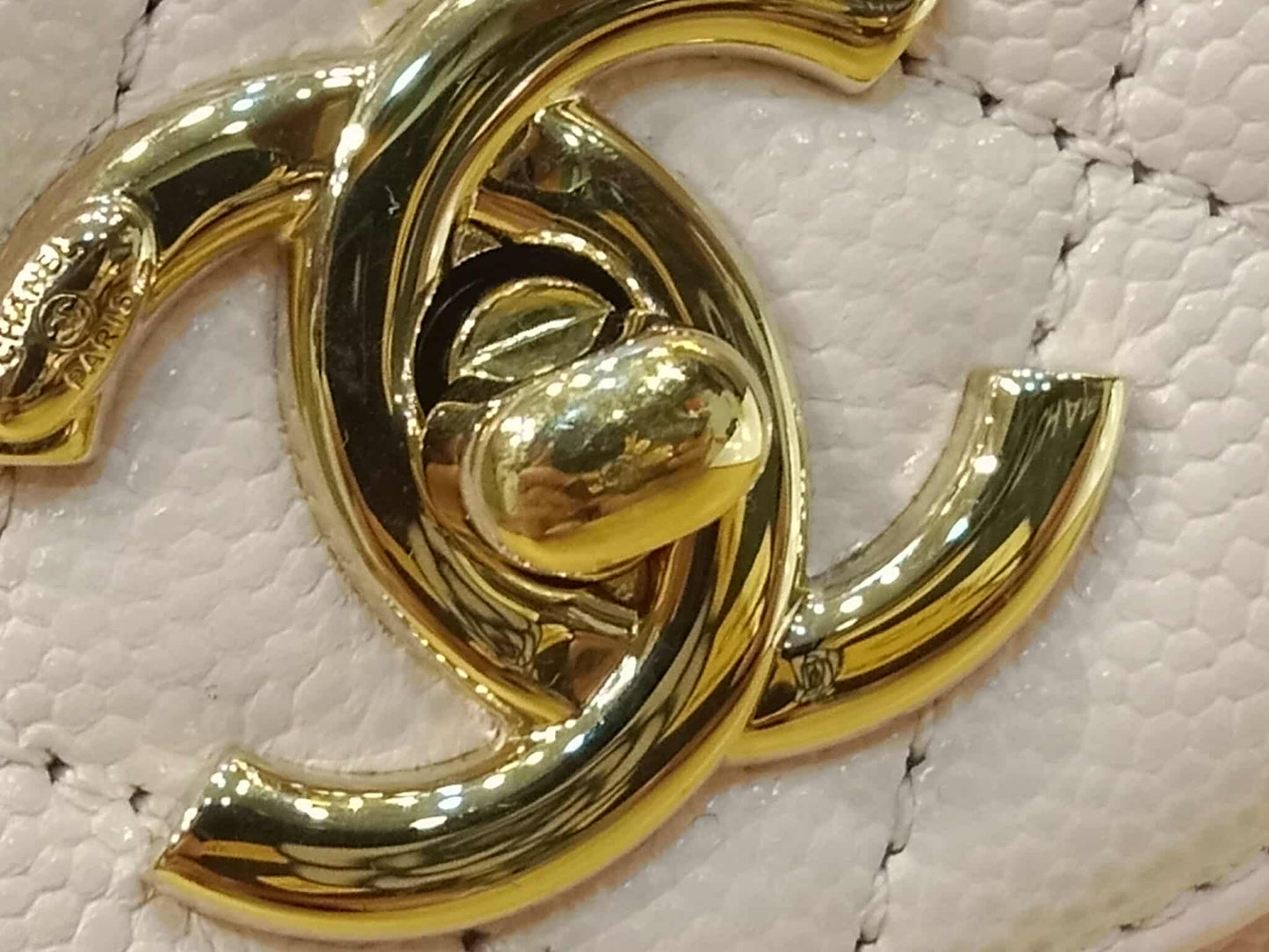 Chanel Business Affinity Light Pink Caviar Medium Microchipped
