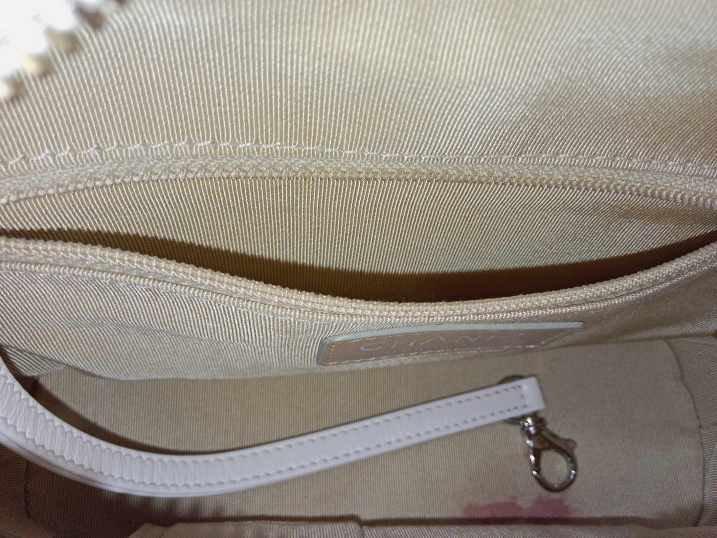 Chanel White Small Chevron Gabrielle Hobo Aged Calfskin Series 29